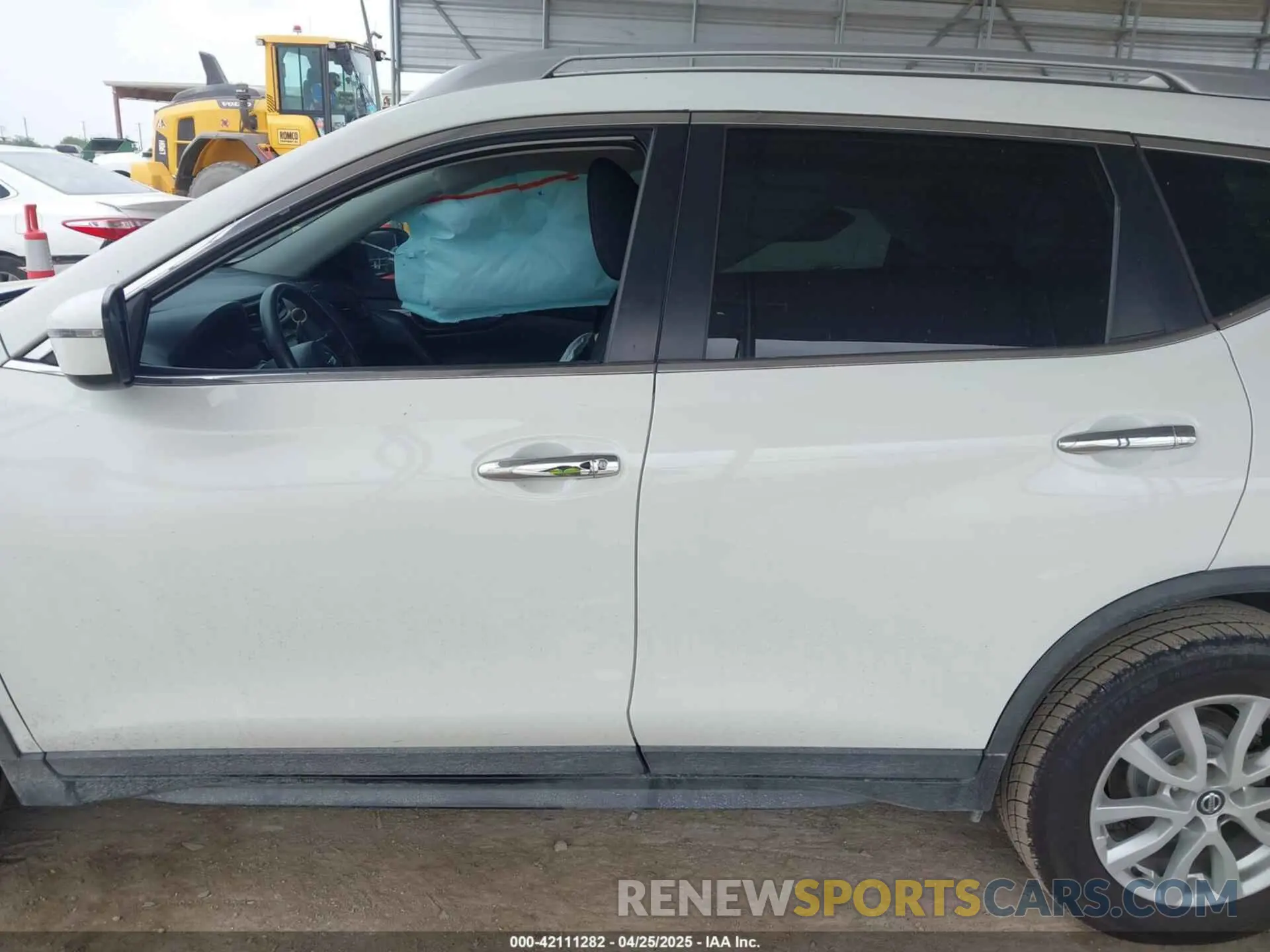 14 Photograph of a damaged car KNMAT2MT8KP540489 NISSAN ROGUE 2019