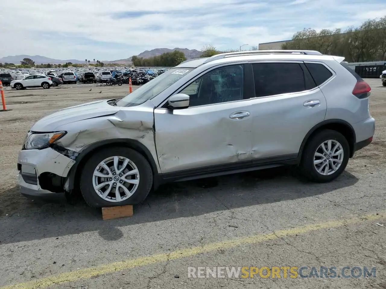 1 Photograph of a damaged car KNMAT2MT8KP544543 NISSAN ROGUE 2019