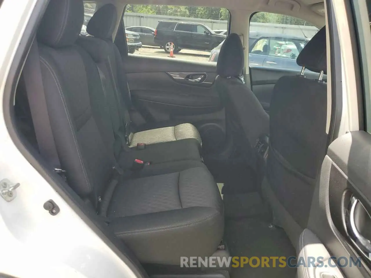 10 Photograph of a damaged car KNMAT2MT8KP552593 NISSAN ROGUE 2019
