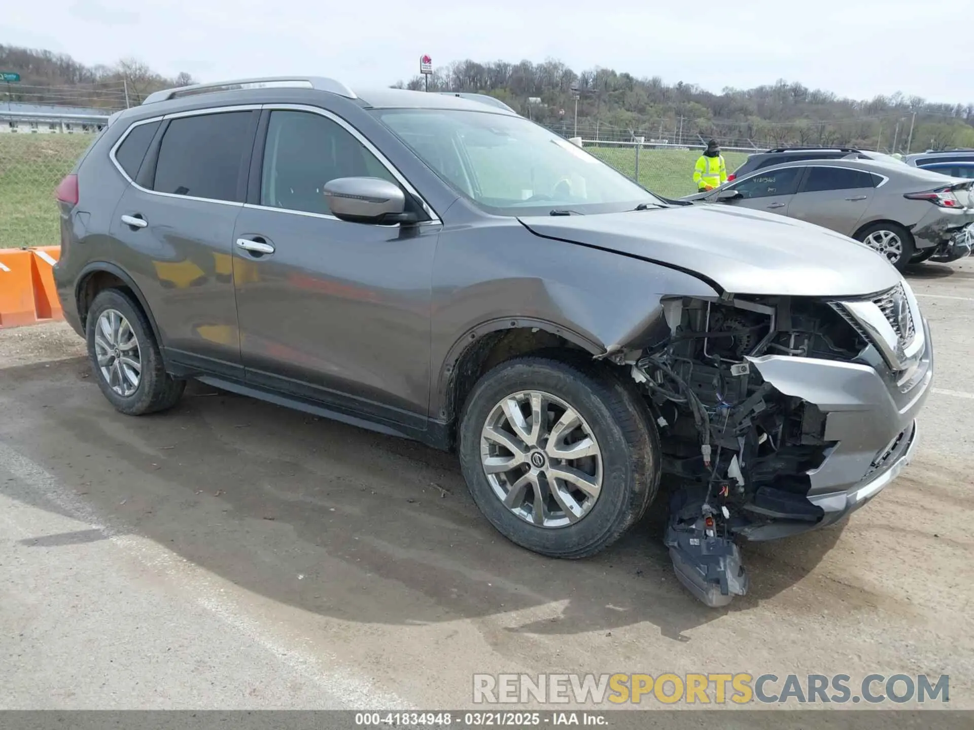 1 Photograph of a damaged car KNMAT2MTXKP506487 NISSAN ROGUE 2019