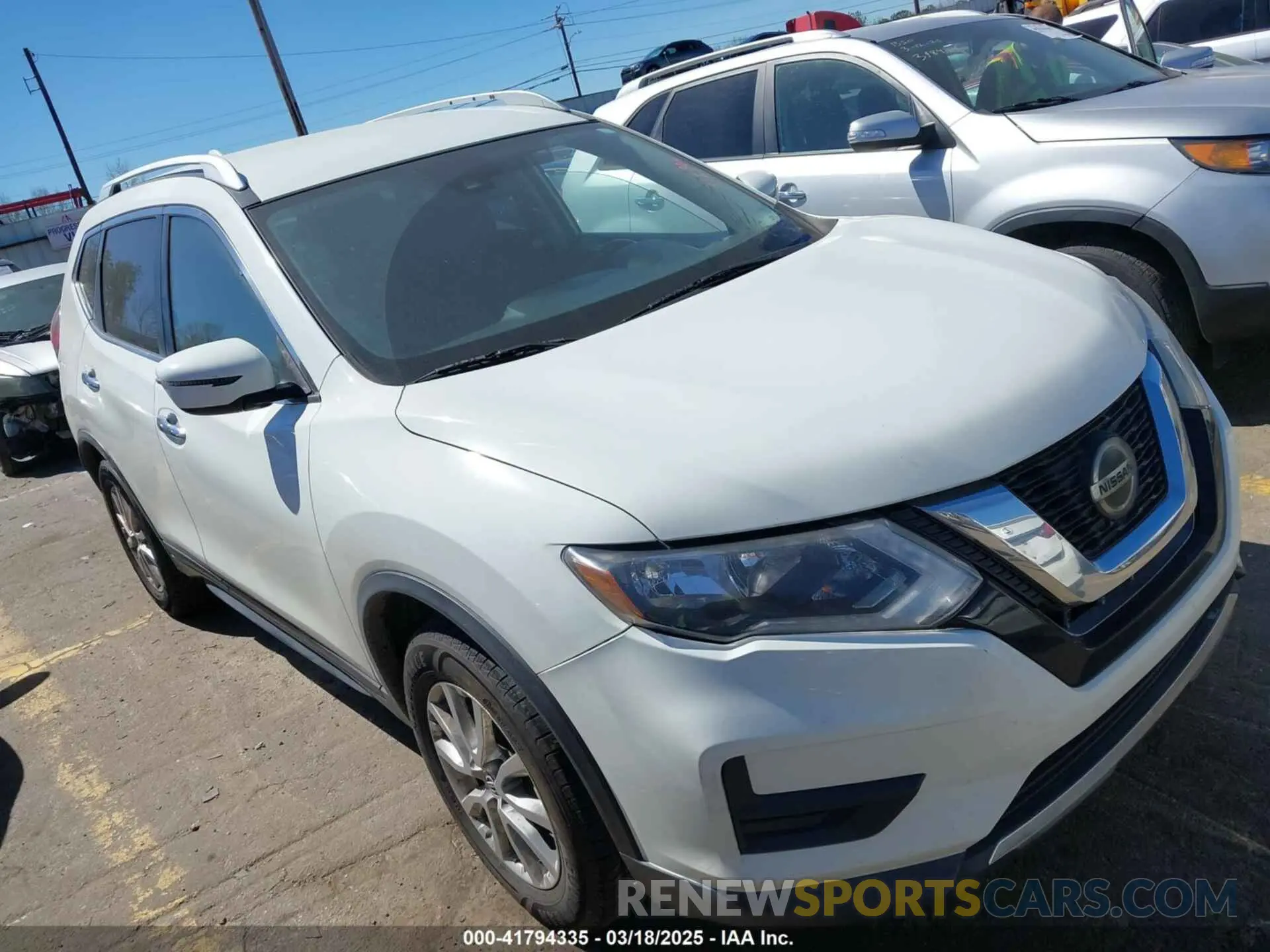 1 Photograph of a damaged car KNMAT2MTXKP512306 NISSAN ROGUE 2019