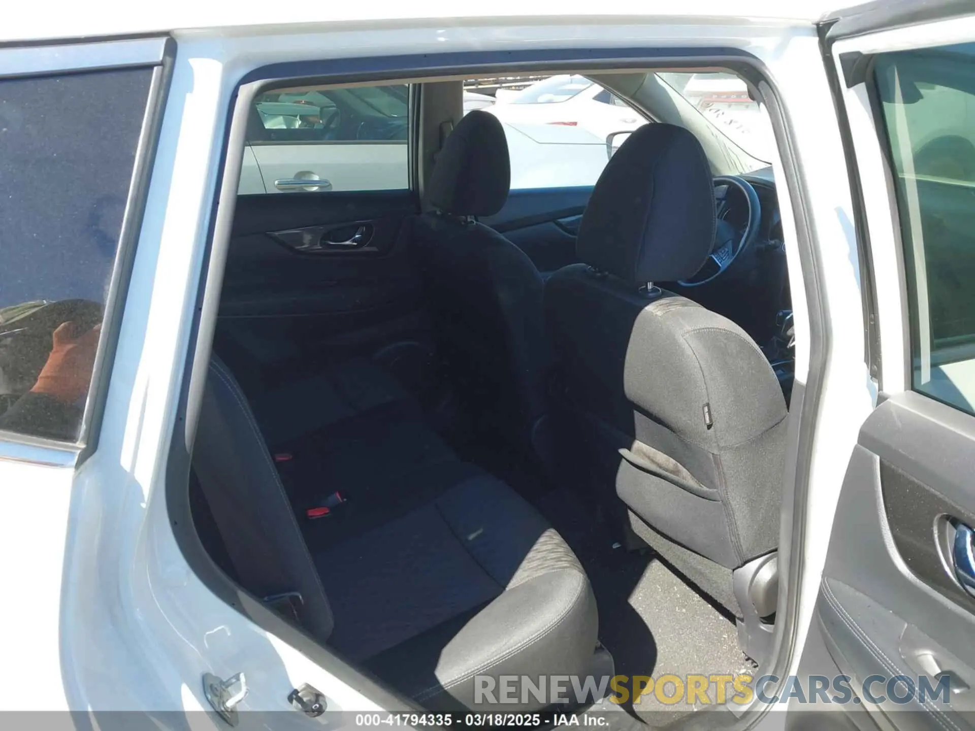 8 Photograph of a damaged car KNMAT2MTXKP512306 NISSAN ROGUE 2019