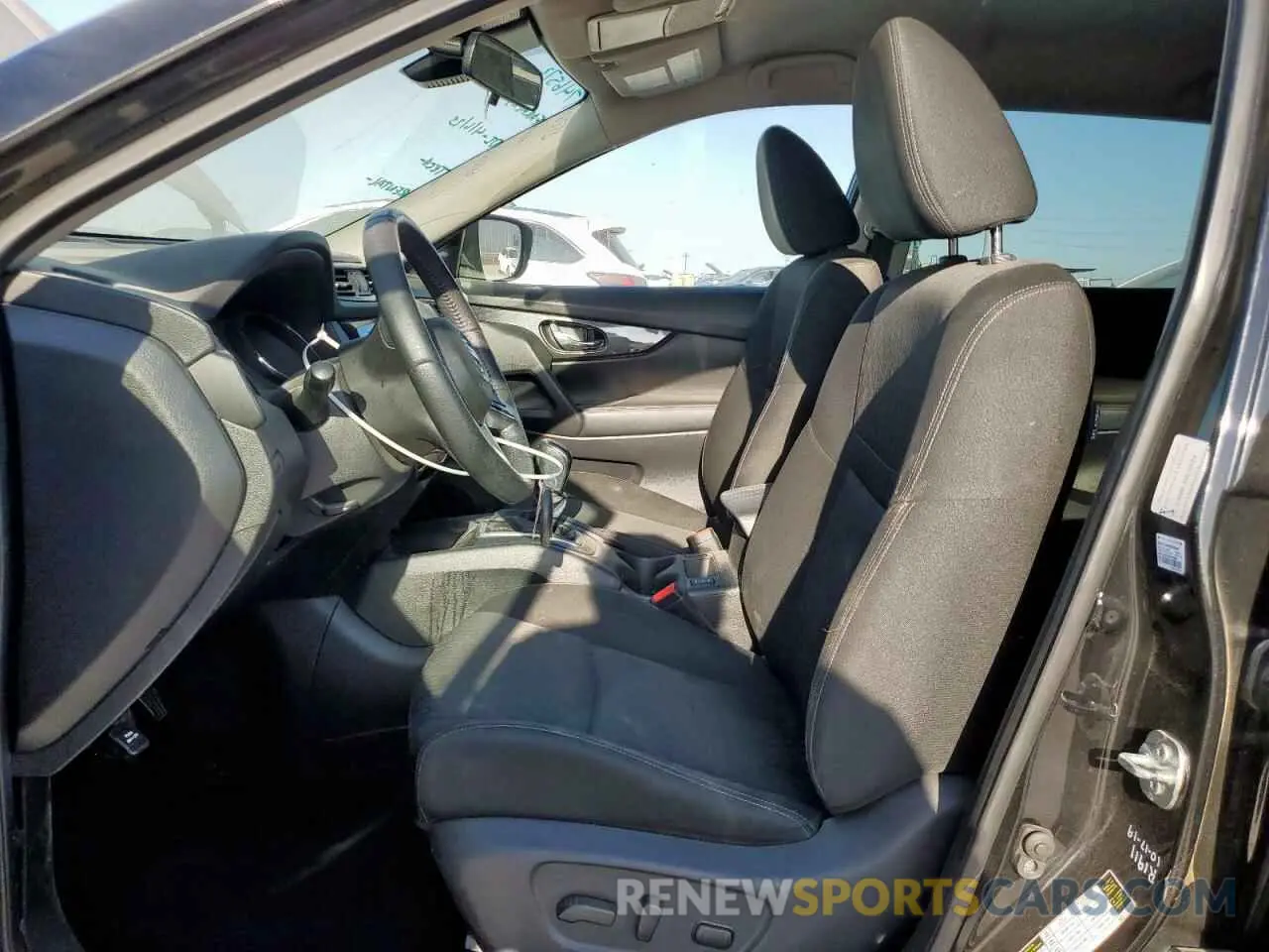 7 Photograph of a damaged car KNMAT2MTXKP523449 NISSAN ROGUE 2019