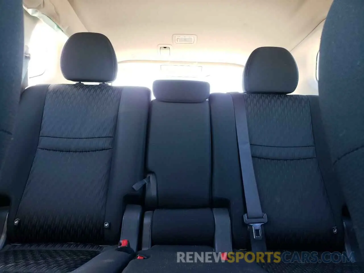 10 Photograph of a damaged car KNMAT2MTXKP555186 NISSAN ROGUE 2019