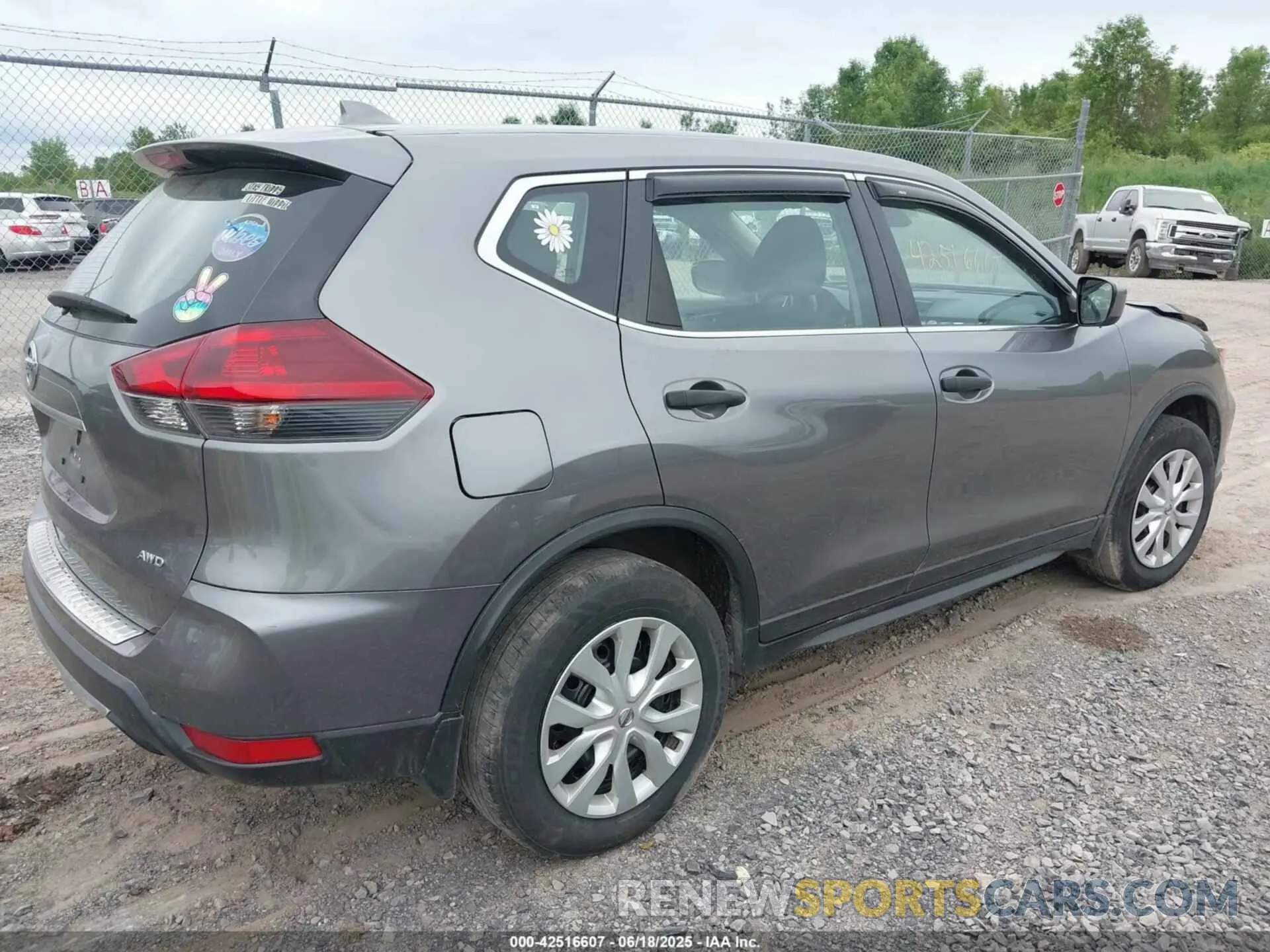 4 Photograph of a damaged car KNMAT2MV0KP538012 NISSAN ROGUE 2019