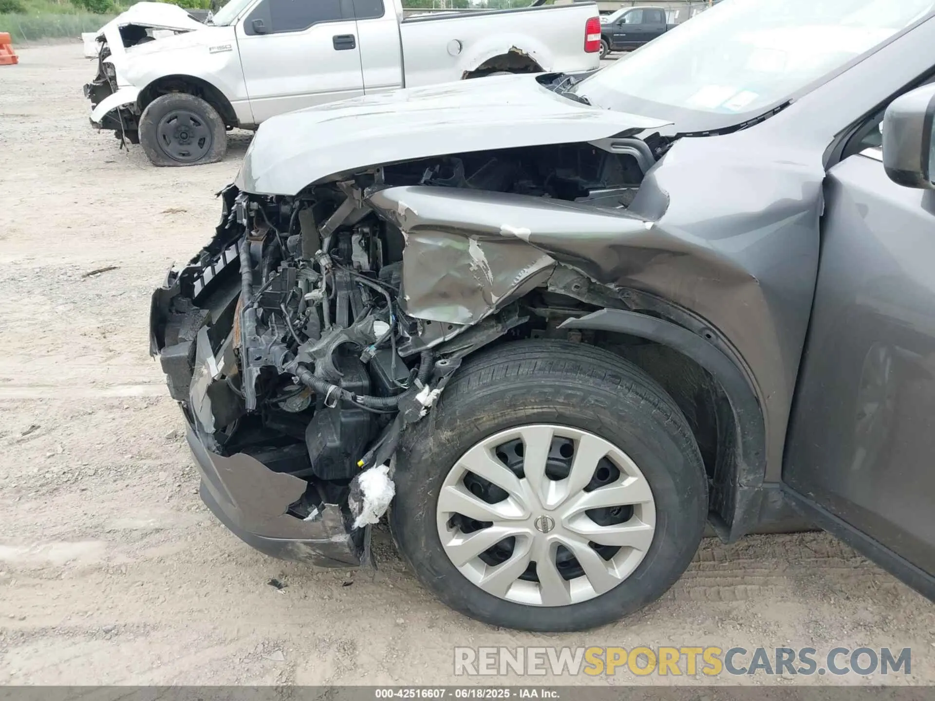 6 Photograph of a damaged car KNMAT2MV0KP538012 NISSAN ROGUE 2019