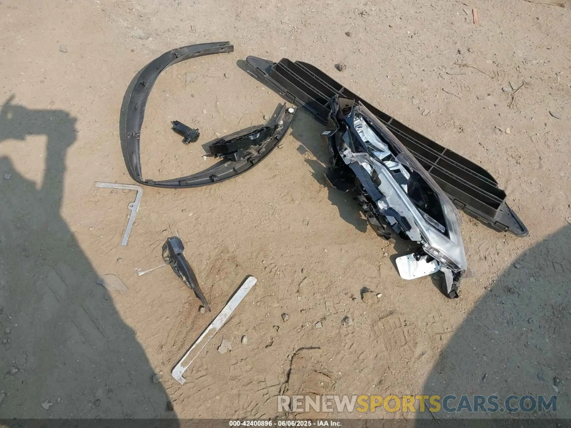 12 Photograph of a damaged car KNMAT2MV0KP542772 NISSAN ROGUE 2019