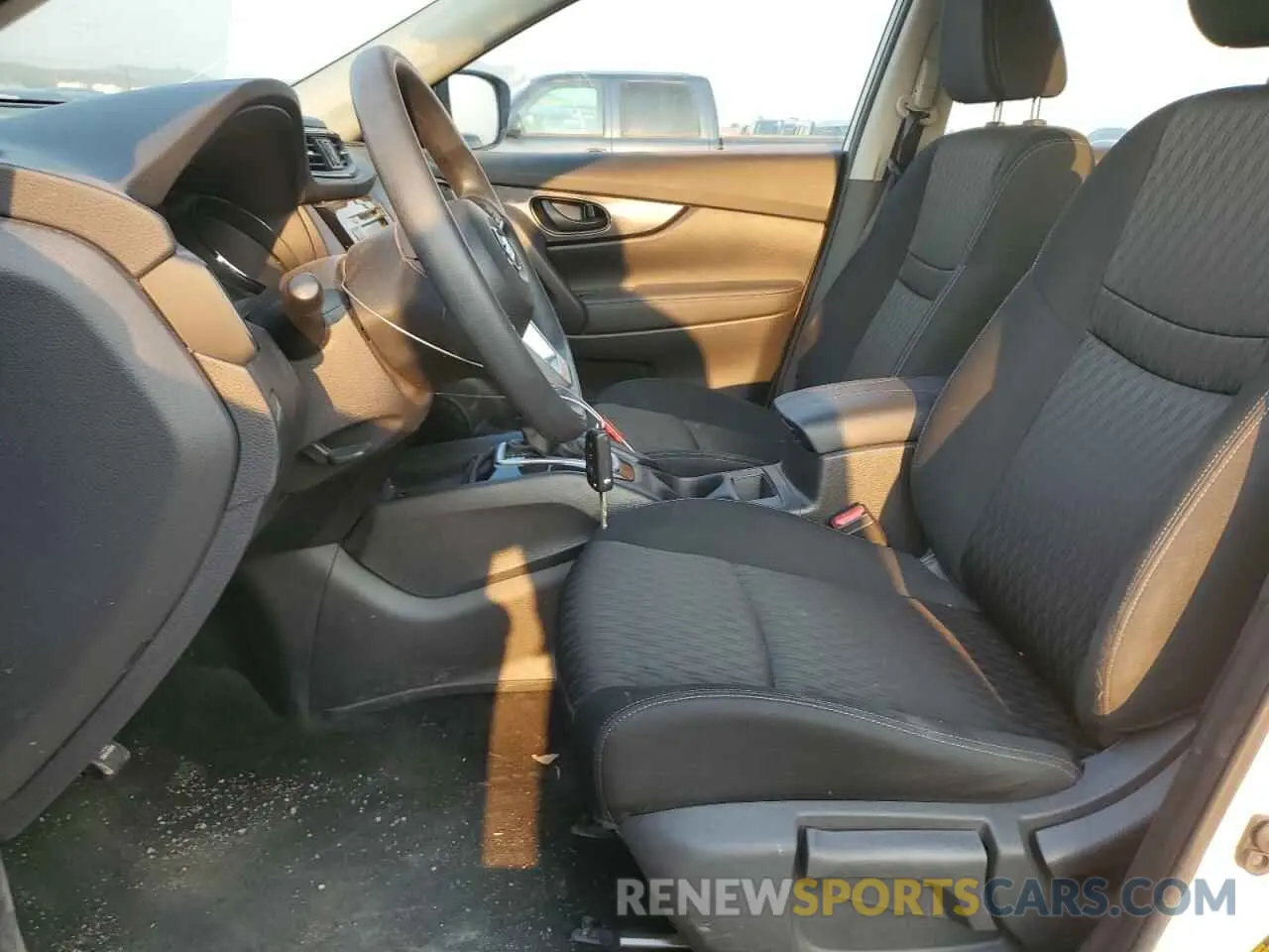7 Photograph of a damaged car KNMAT2MV0KP548040 NISSAN ROGUE 2019