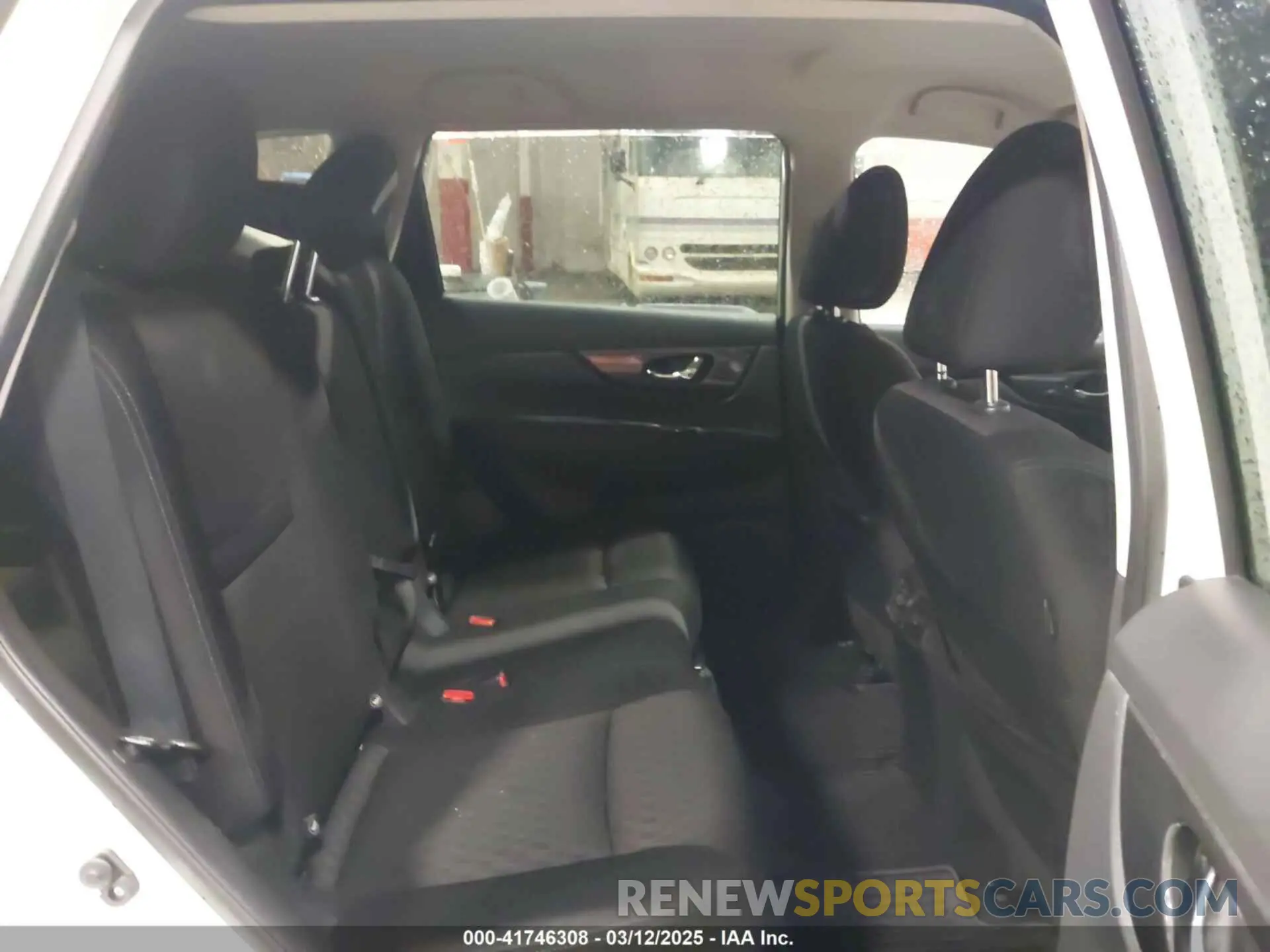 8 Photograph of a damaged car KNMAT2MV1KP551576 NISSAN ROGUE 2019