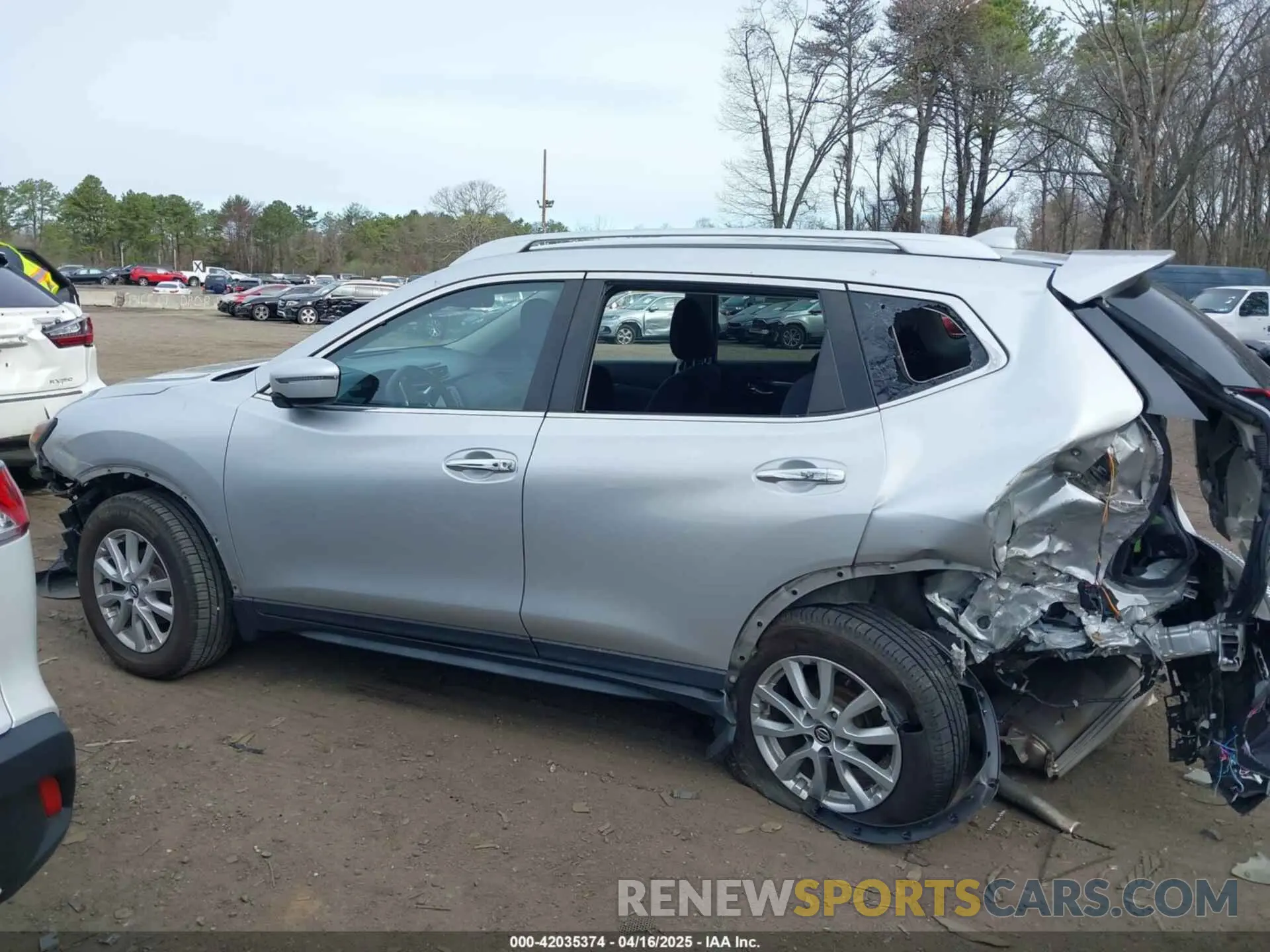 15 Photograph of a damaged car KNMAT2MV1KP553425 NISSAN ROGUE 2019
