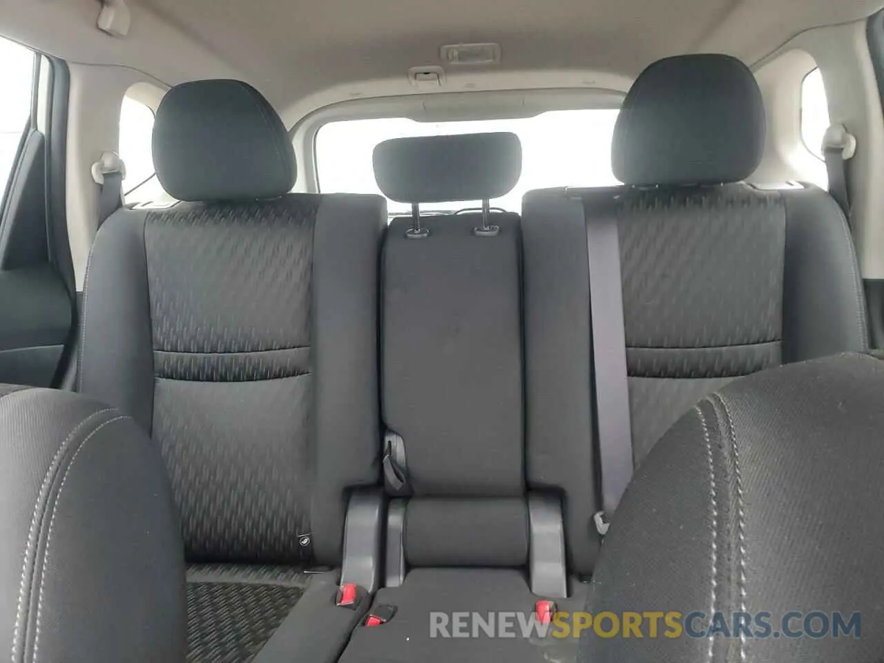 10 Photograph of a damaged car KNMAT2MV1KP559502 NISSAN ROGUE 2019