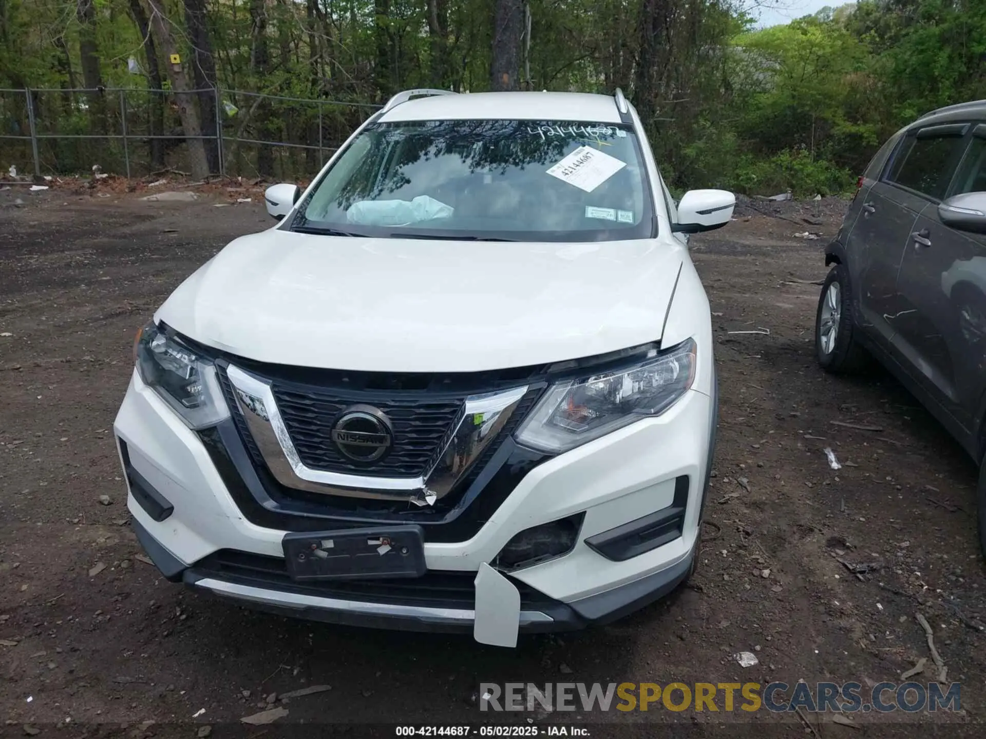 12 Photograph of a damaged car KNMAT2MV2KP528226 NISSAN ROGUE 2019