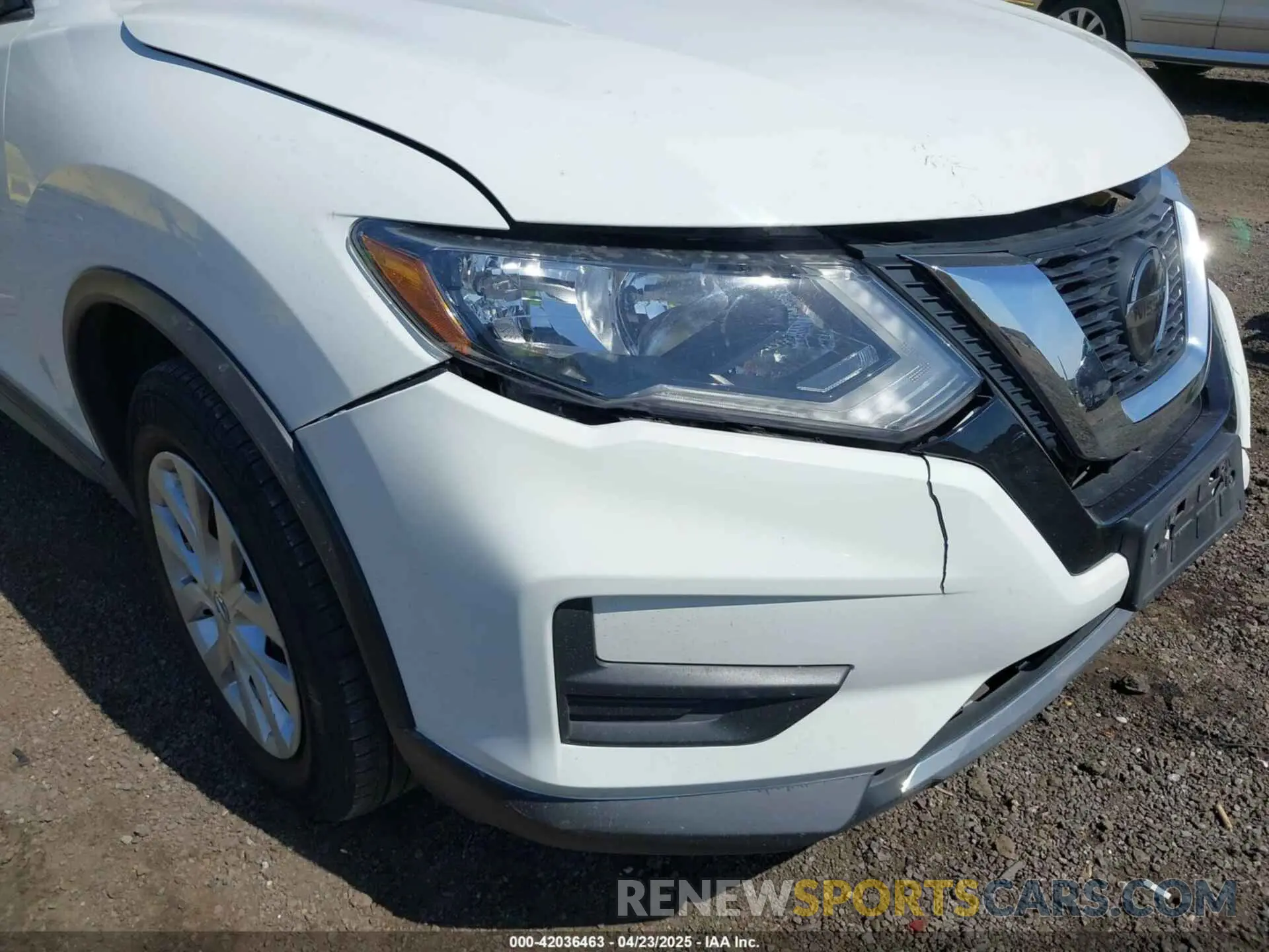 17 Photograph of a damaged car KNMAT2MV2KP538352 NISSAN ROGUE 2019