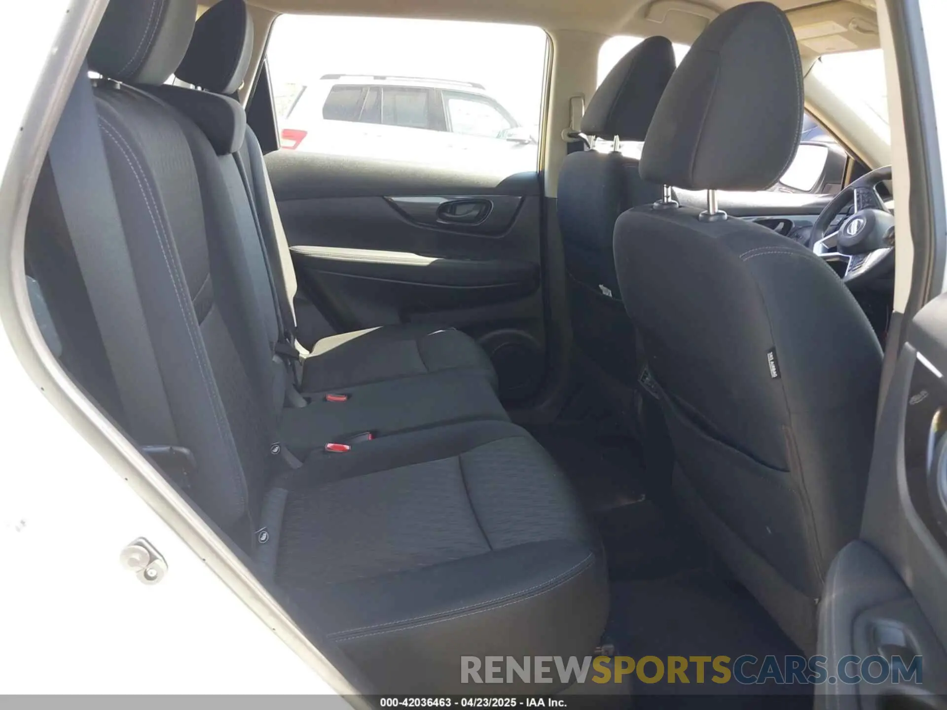 8 Photograph of a damaged car KNMAT2MV2KP538352 NISSAN ROGUE 2019