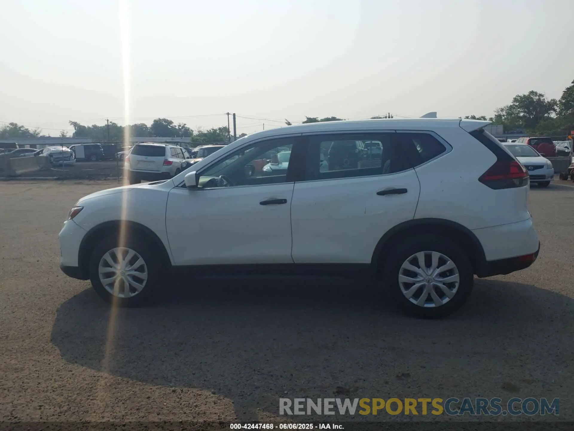 14 Photograph of a damaged car KNMAT2MV2KP549111 NISSAN ROGUE 2019