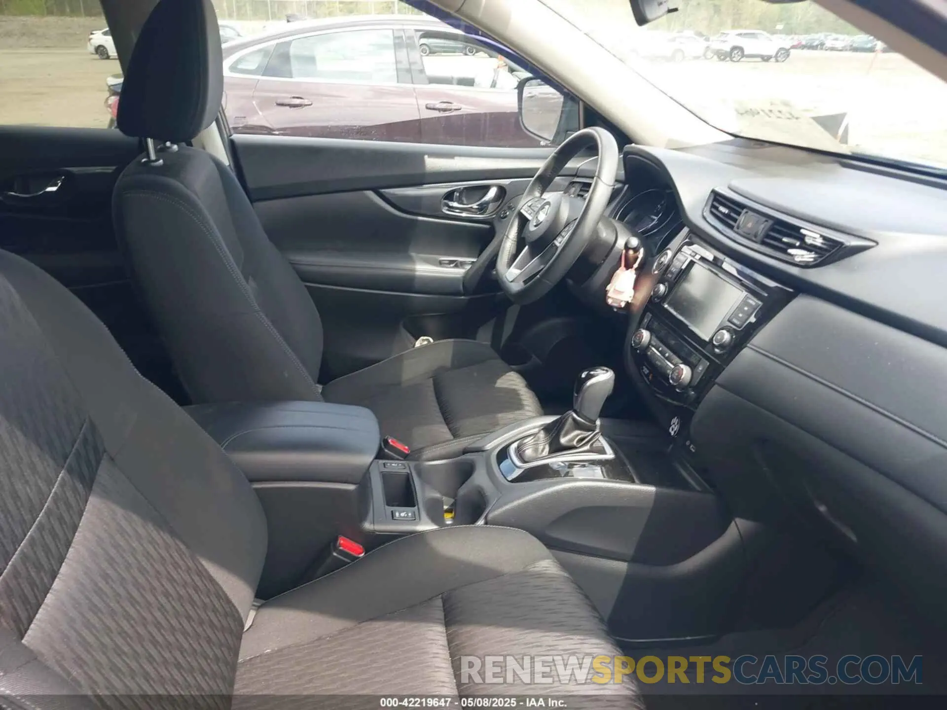 5 Photograph of a damaged car KNMAT2MV3KP554737 NISSAN ROGUE 2019