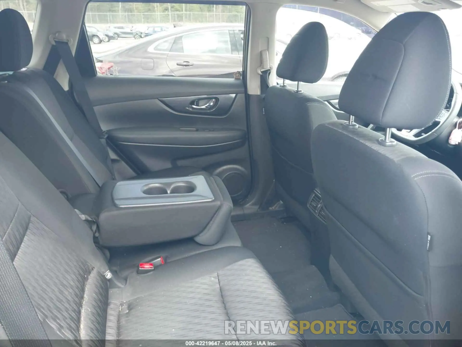 8 Photograph of a damaged car KNMAT2MV3KP554737 NISSAN ROGUE 2019