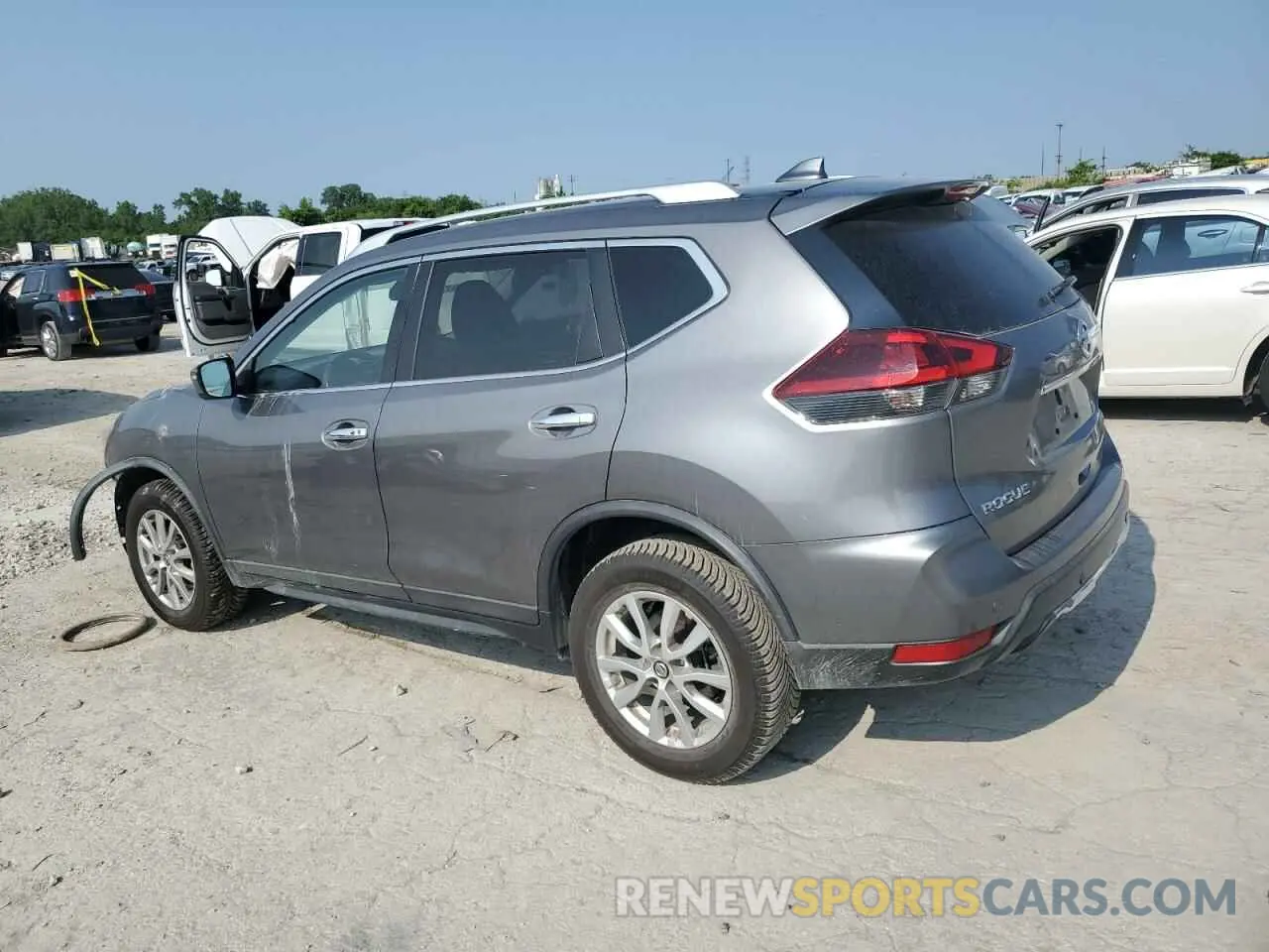 2 Photograph of a damaged car KNMAT2MV4KP500833 NISSAN ROGUE 2019