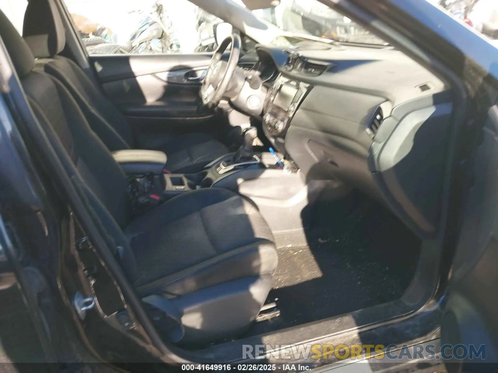 5 Photograph of a damaged car KNMAT2MV4KP504638 NISSAN ROGUE 2019