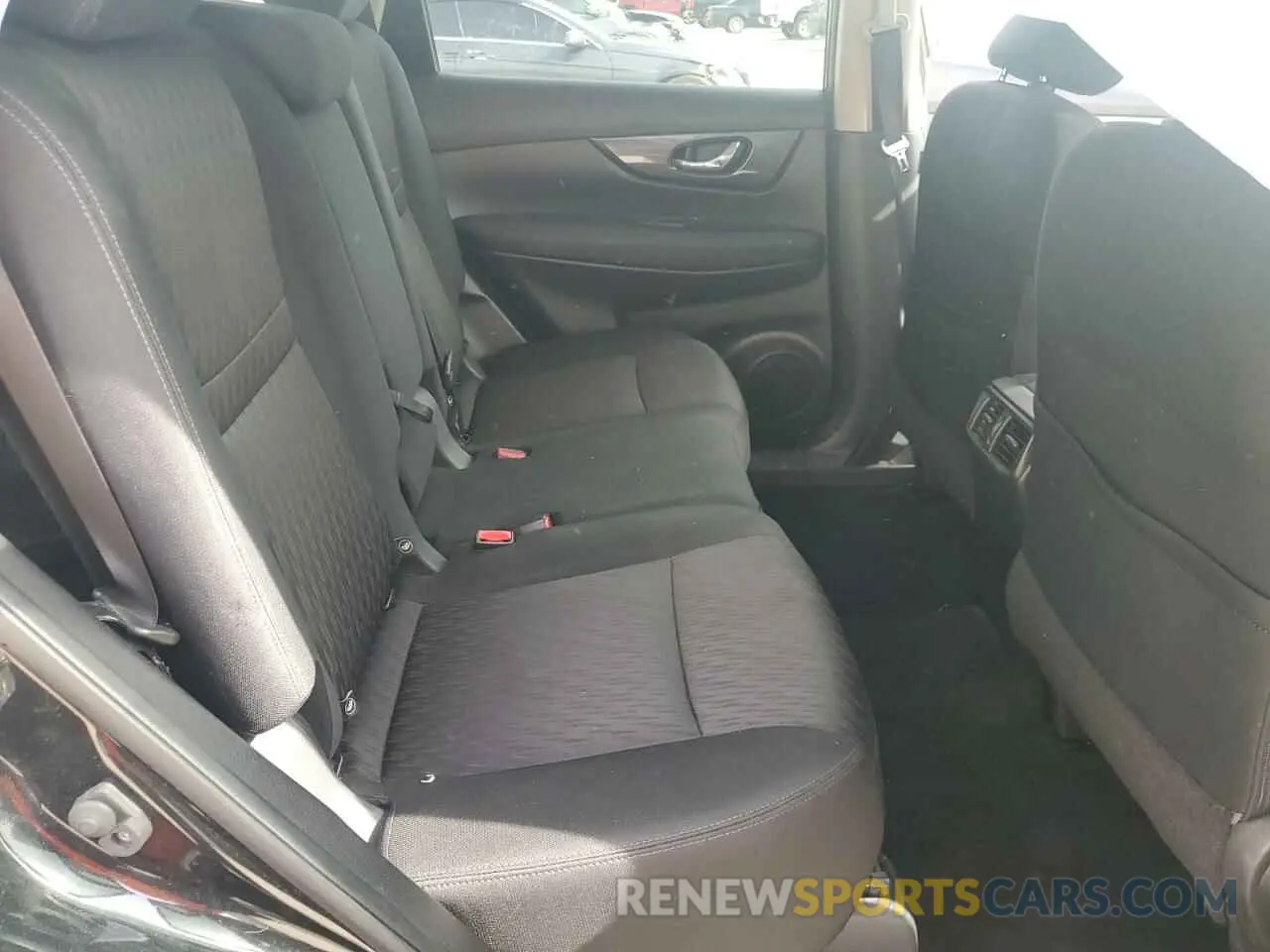 10 Photograph of a damaged car KNMAT2MV4KP549112 NISSAN ROGUE 2019