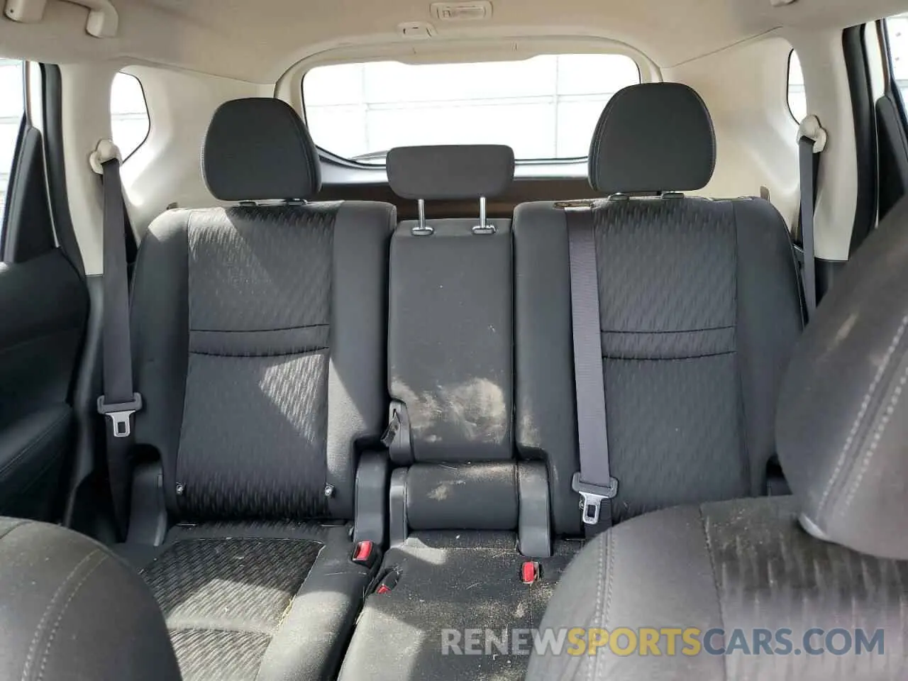 10 Photograph of a damaged car KNMAT2MV5KP540256 NISSAN ROGUE 2019