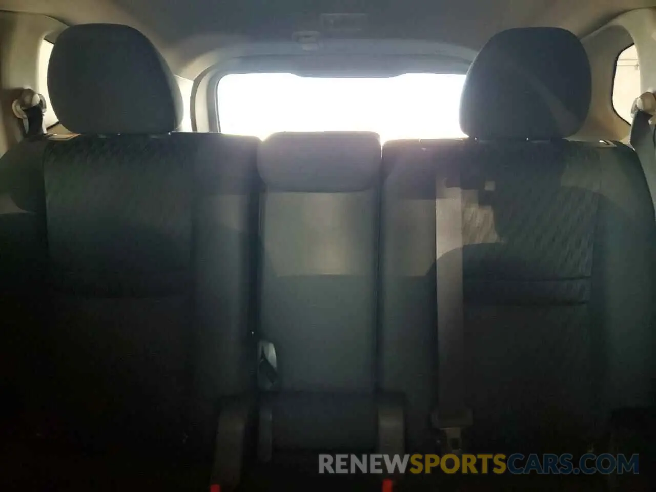 10 Photograph of a damaged car KNMAT2MV5KP558322 NISSAN ROGUE 2019