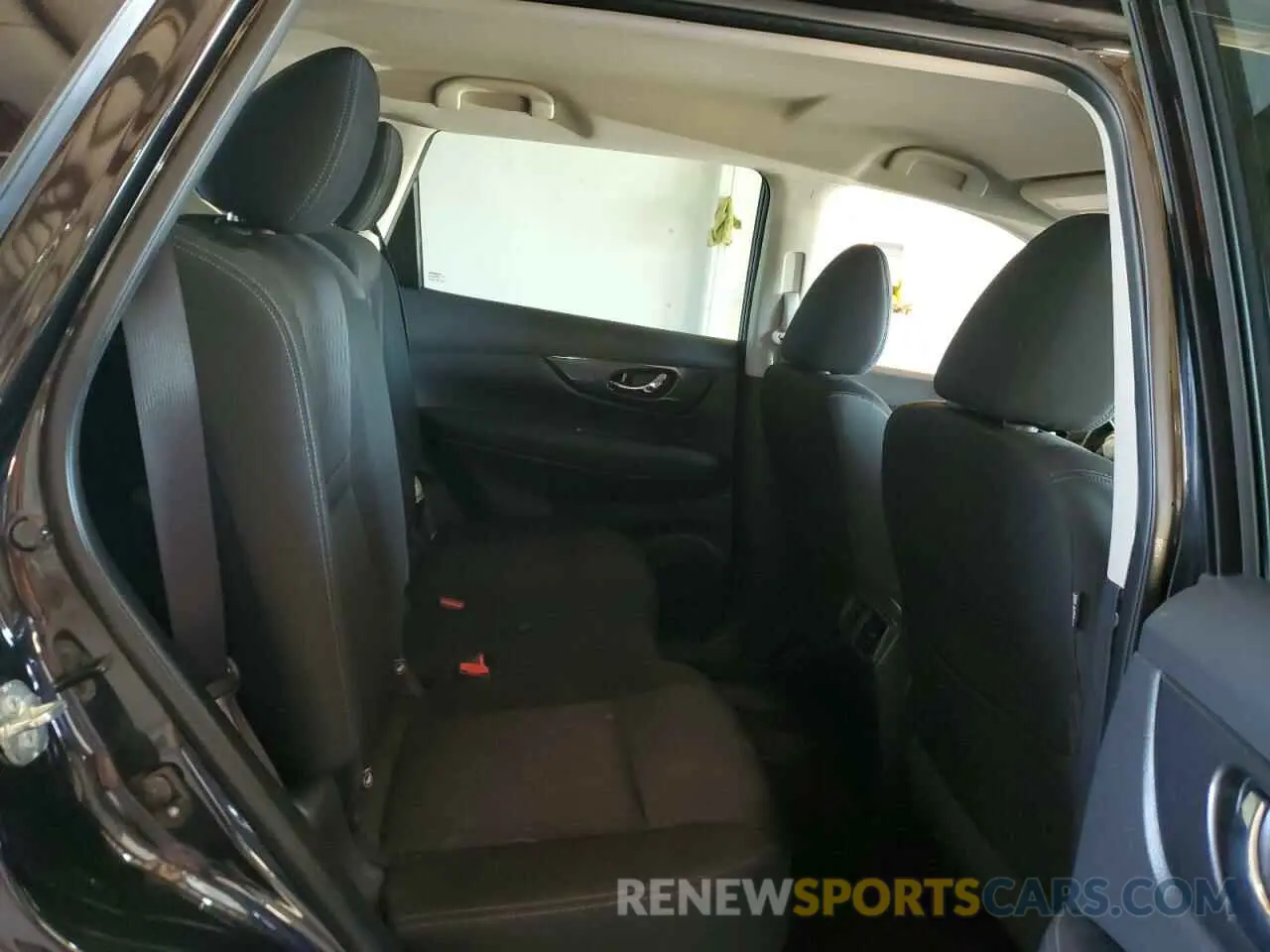 11 Photograph of a damaged car KNMAT2MV5KP558322 NISSAN ROGUE 2019