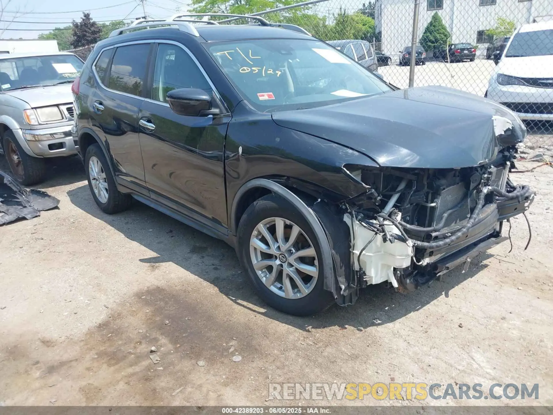 1 Photograph of a damaged car KNMAT2MV5KP559356 NISSAN ROGUE 2019