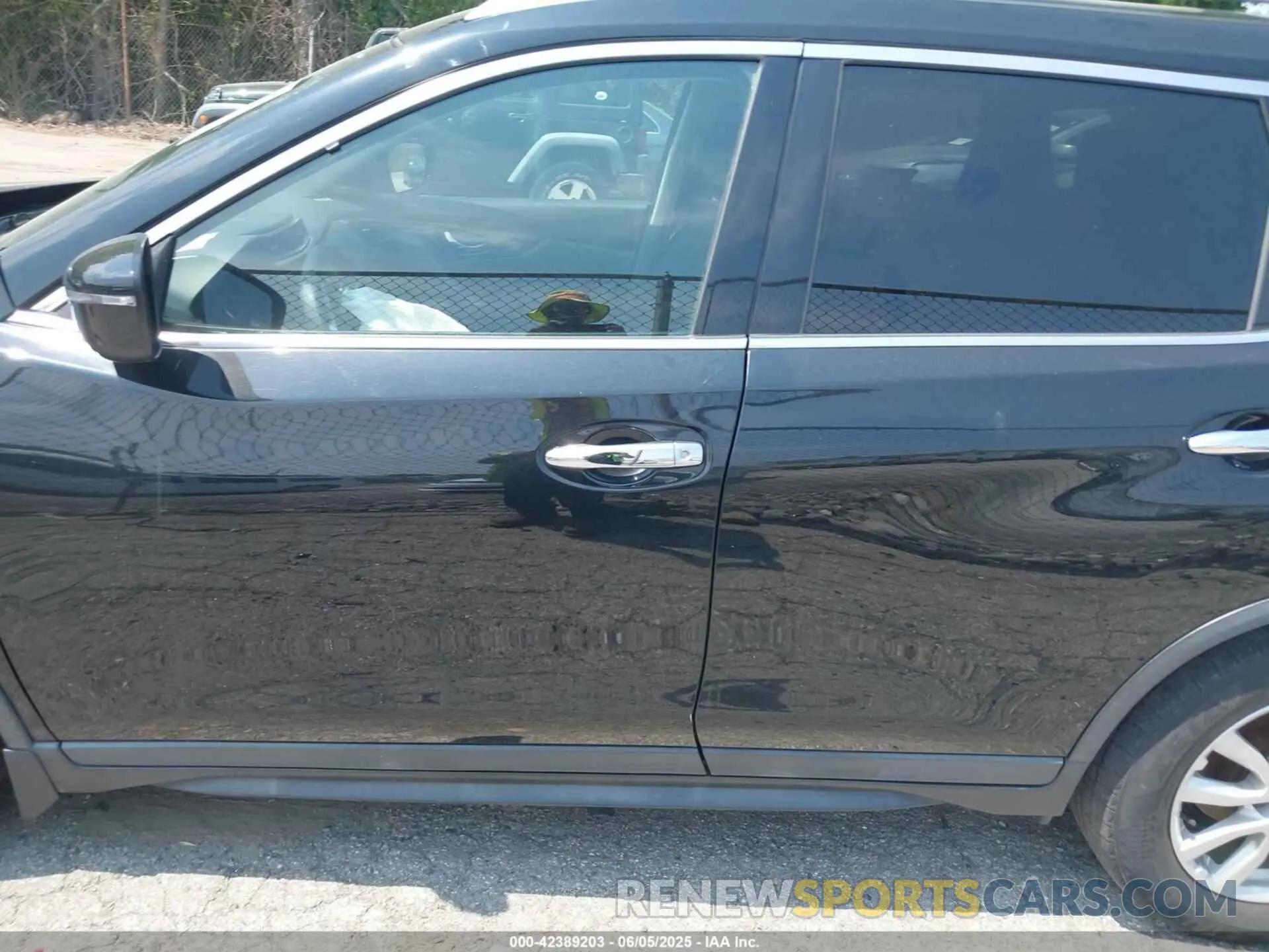 14 Photograph of a damaged car KNMAT2MV5KP559356 NISSAN ROGUE 2019