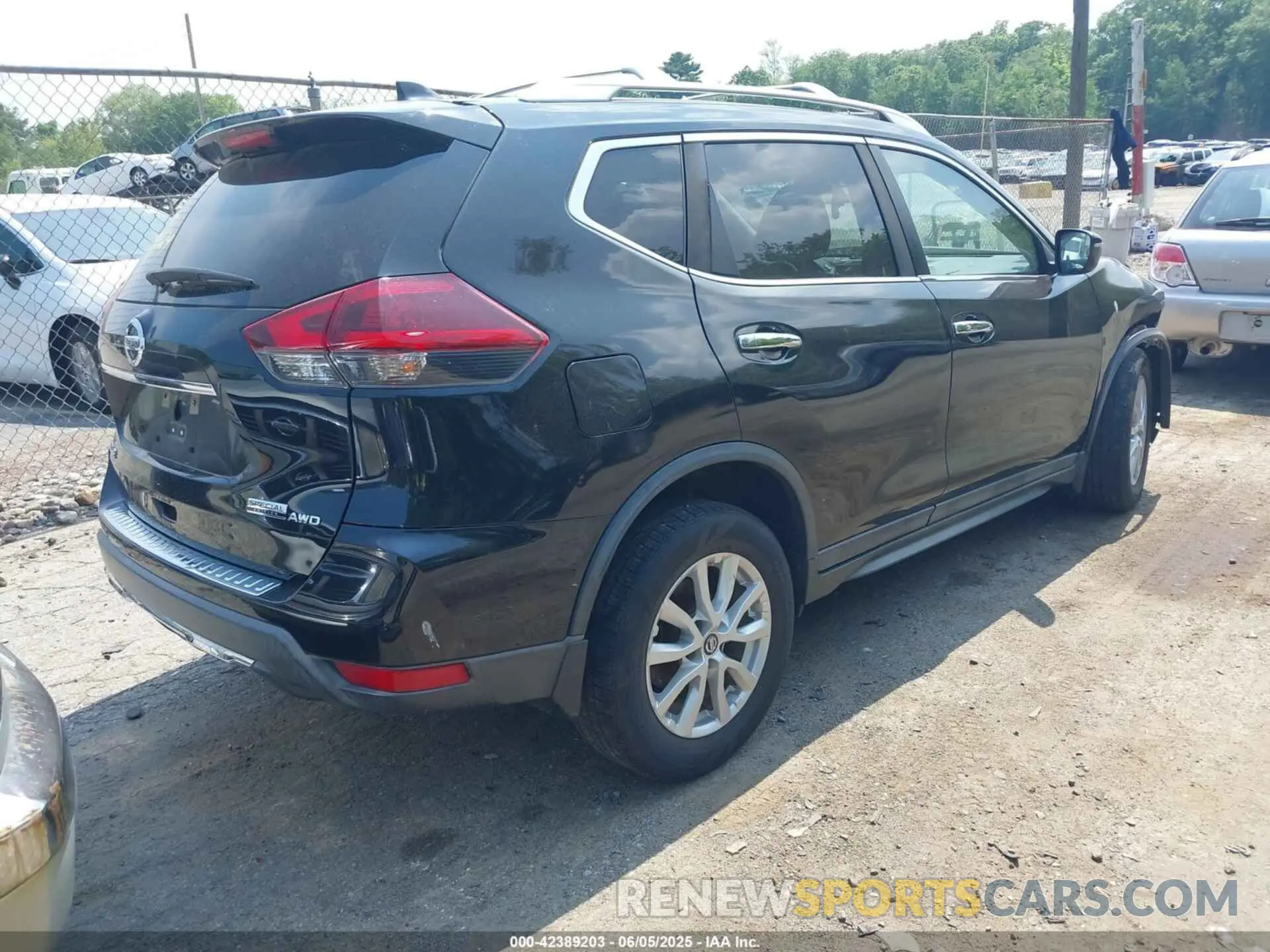 4 Photograph of a damaged car KNMAT2MV5KP559356 NISSAN ROGUE 2019