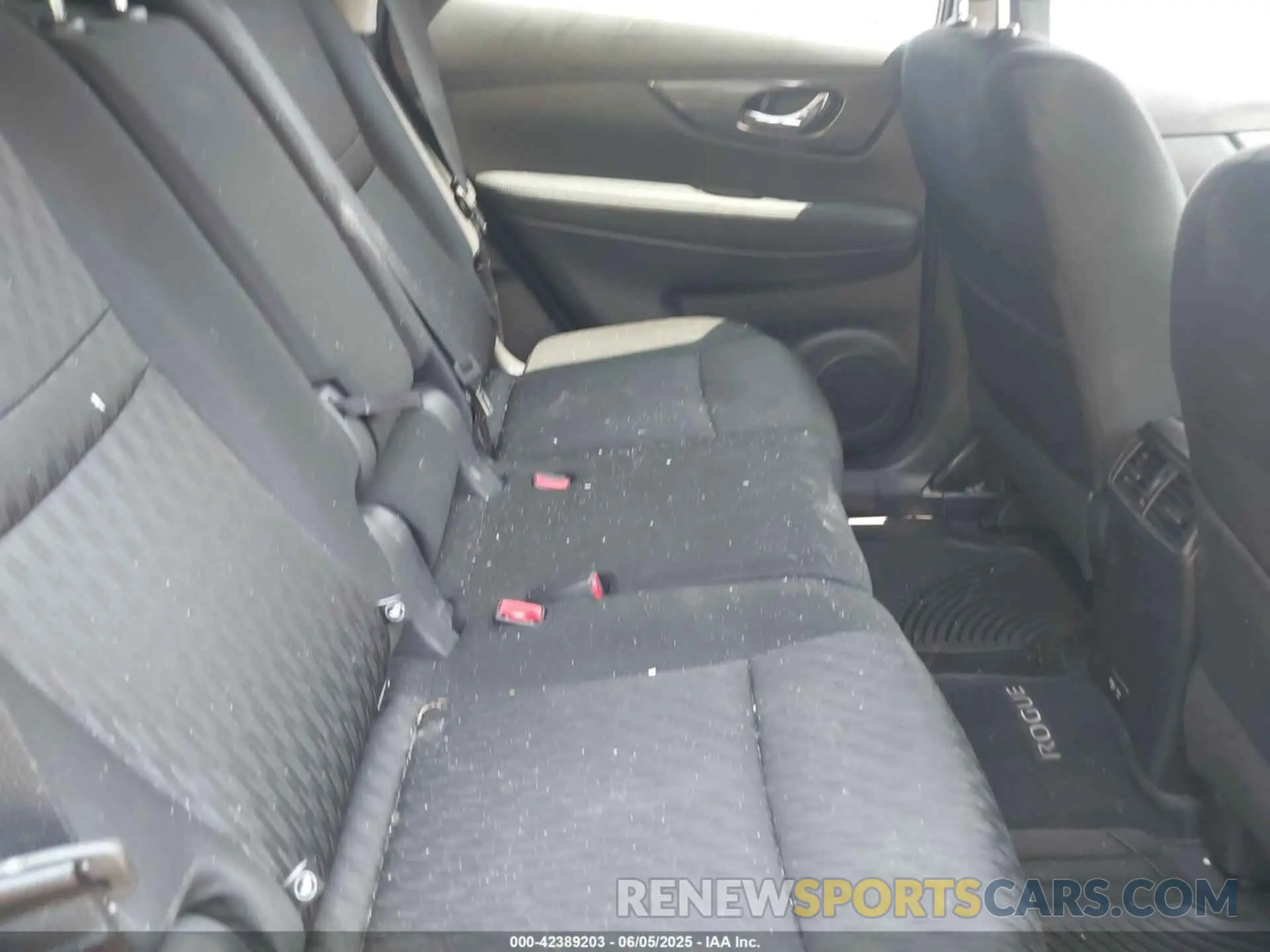 8 Photograph of a damaged car KNMAT2MV5KP559356 NISSAN ROGUE 2019