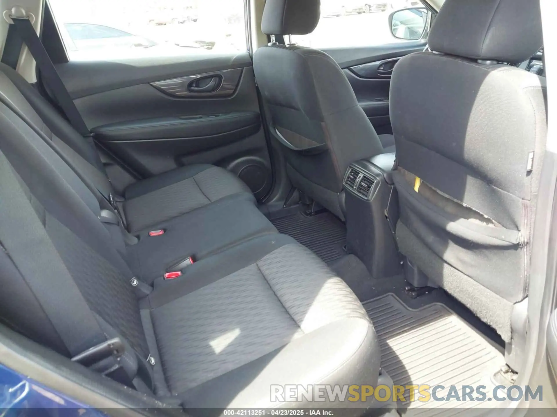 8 Photograph of a damaged car KNMAT2MV6KP533770 NISSAN ROGUE 2019