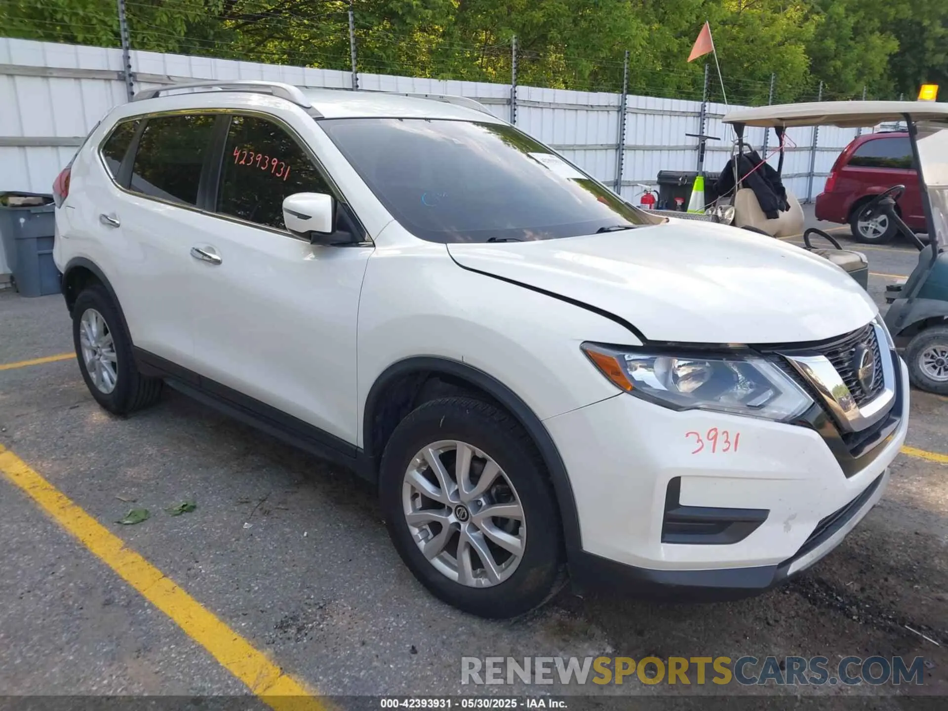 1 Photograph of a damaged car KNMAT2MV6KP549872 NISSAN ROGUE 2019