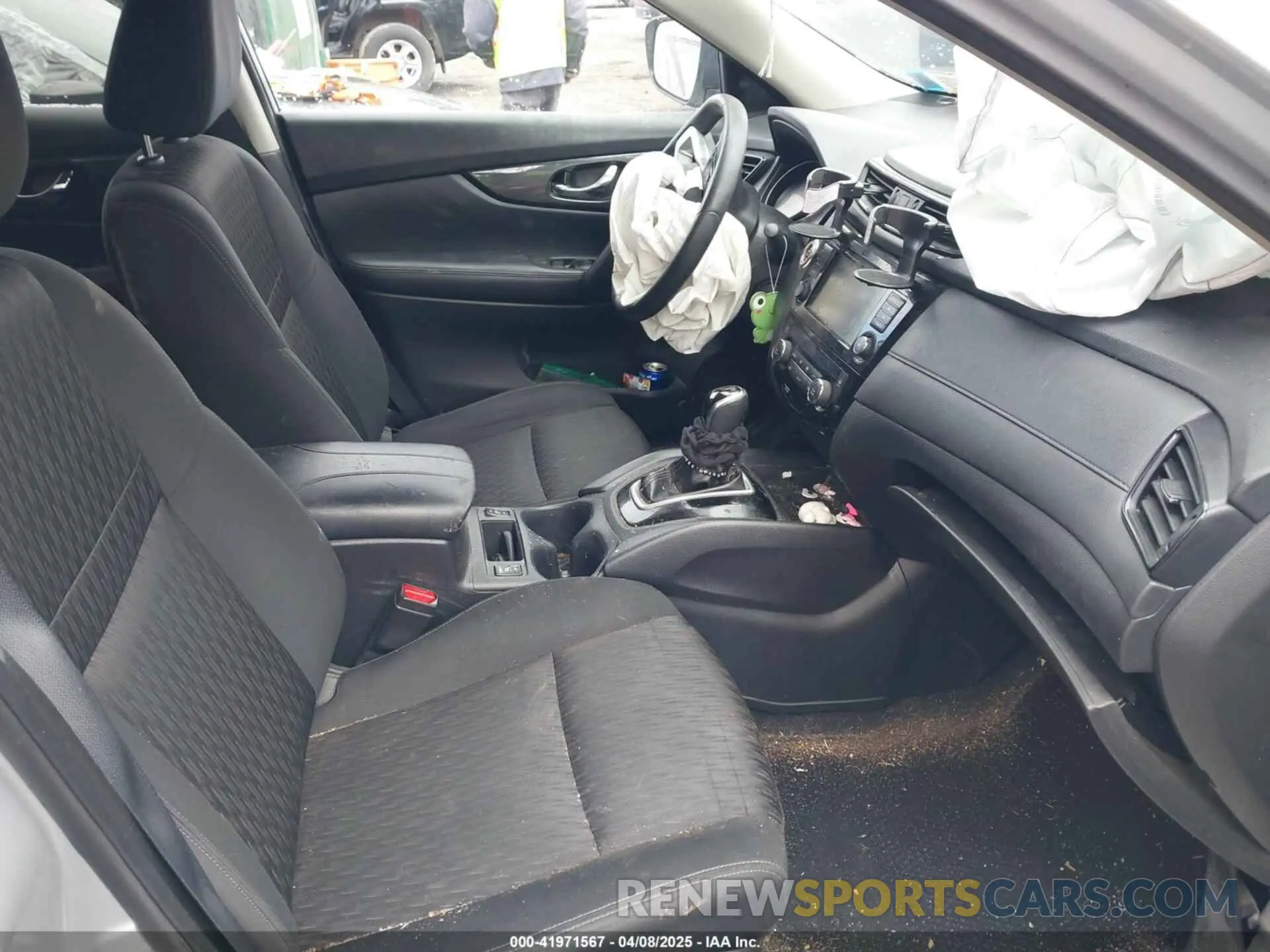 5 Photograph of a damaged car KNMAT2MV7KP521613 NISSAN ROGUE 2019