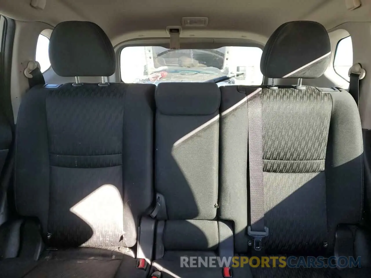 10 Photograph of a damaged car KNMAT2MV7KP555227 NISSAN ROGUE 2019