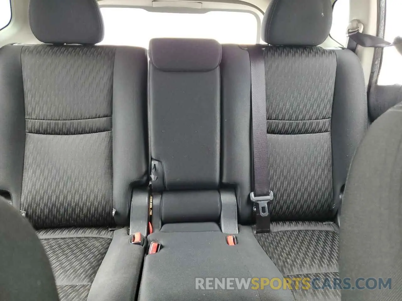 10 Photograph of a damaged car KNMAT2MV8KP508045 NISSAN ROGUE 2019
