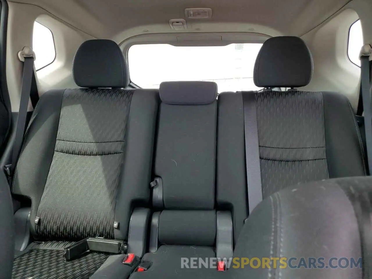 10 Photograph of a damaged car KNMAT2MV8KP518171 NISSAN ROGUE 2019