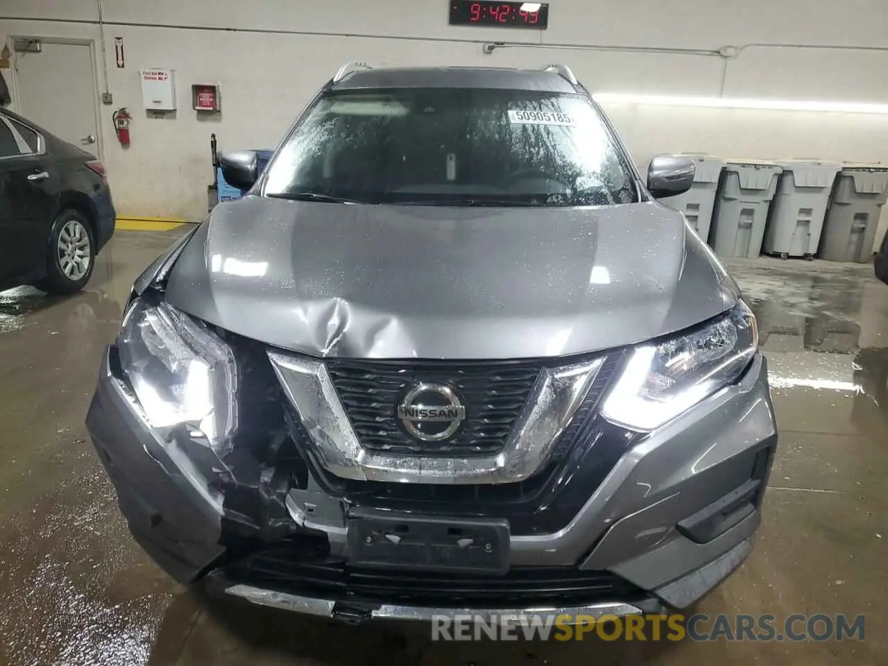 5 Photograph of a damaged car KNMAT2MV8KP534211 NISSAN ROGUE 2019