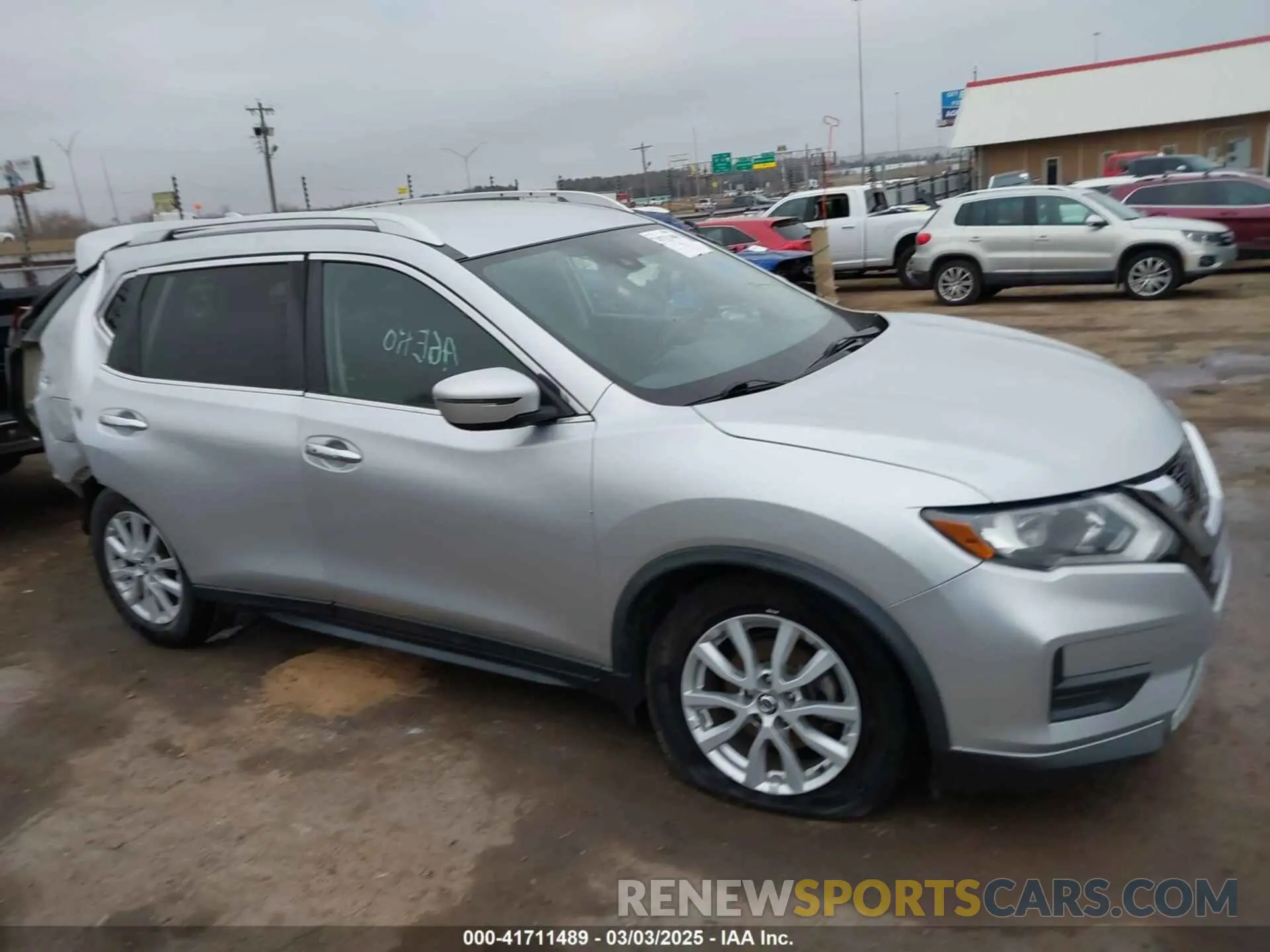 12 Photograph of a damaged car KNMAT2MV8KP541384 NISSAN ROGUE 2019
