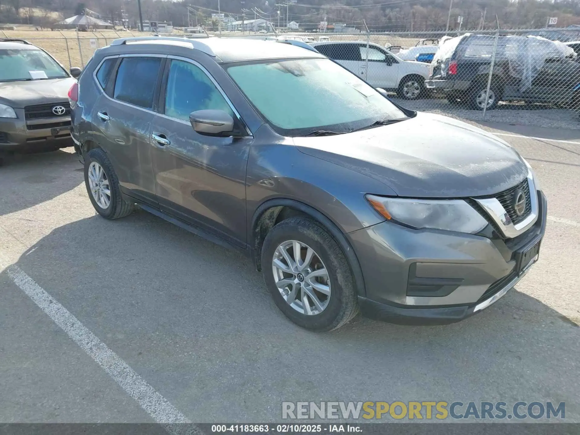 1 Photograph of a damaged car KNMAT2MV8KP560114 NISSAN ROGUE 2019