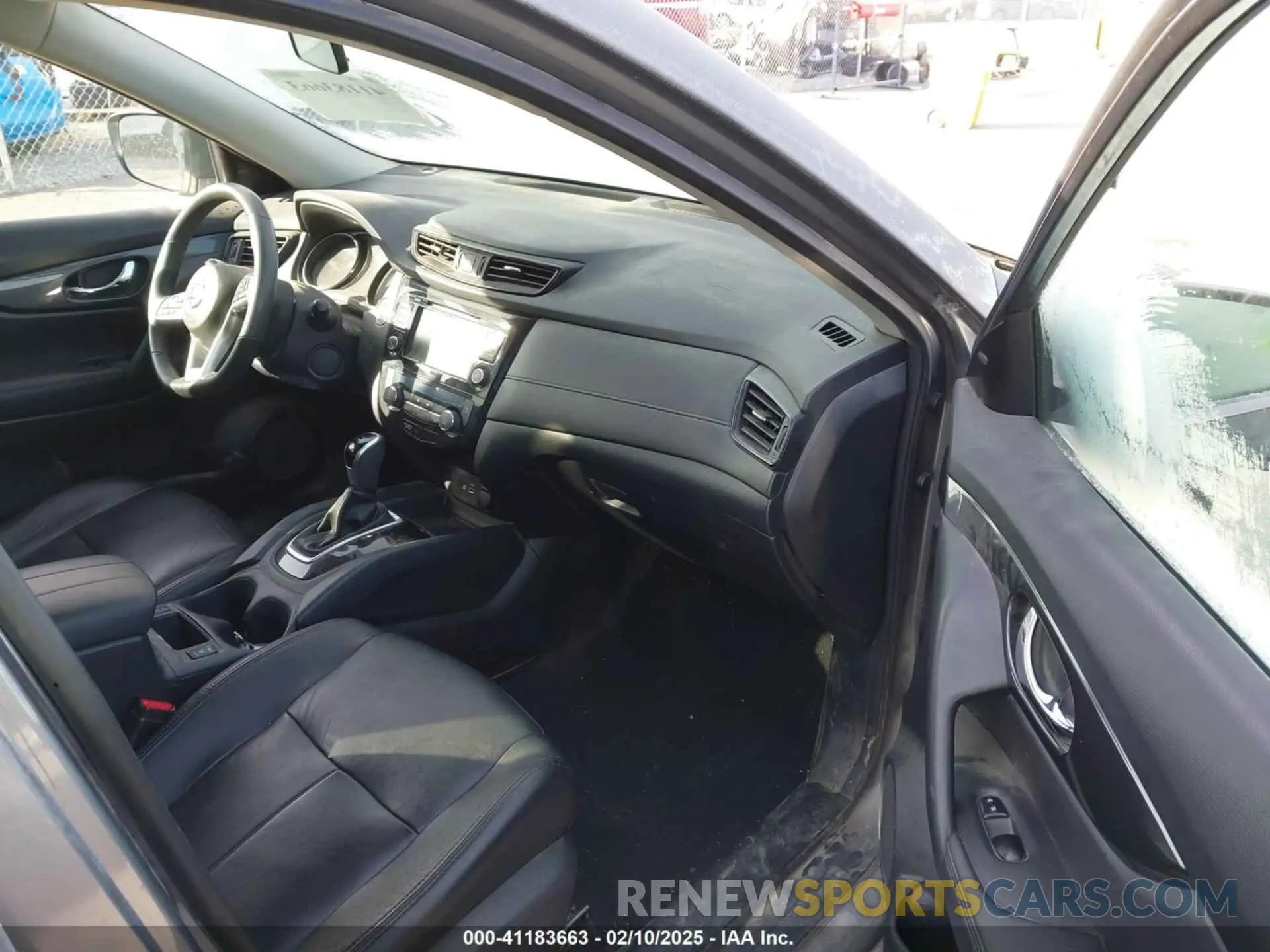 5 Photograph of a damaged car KNMAT2MV8KP560114 NISSAN ROGUE 2019