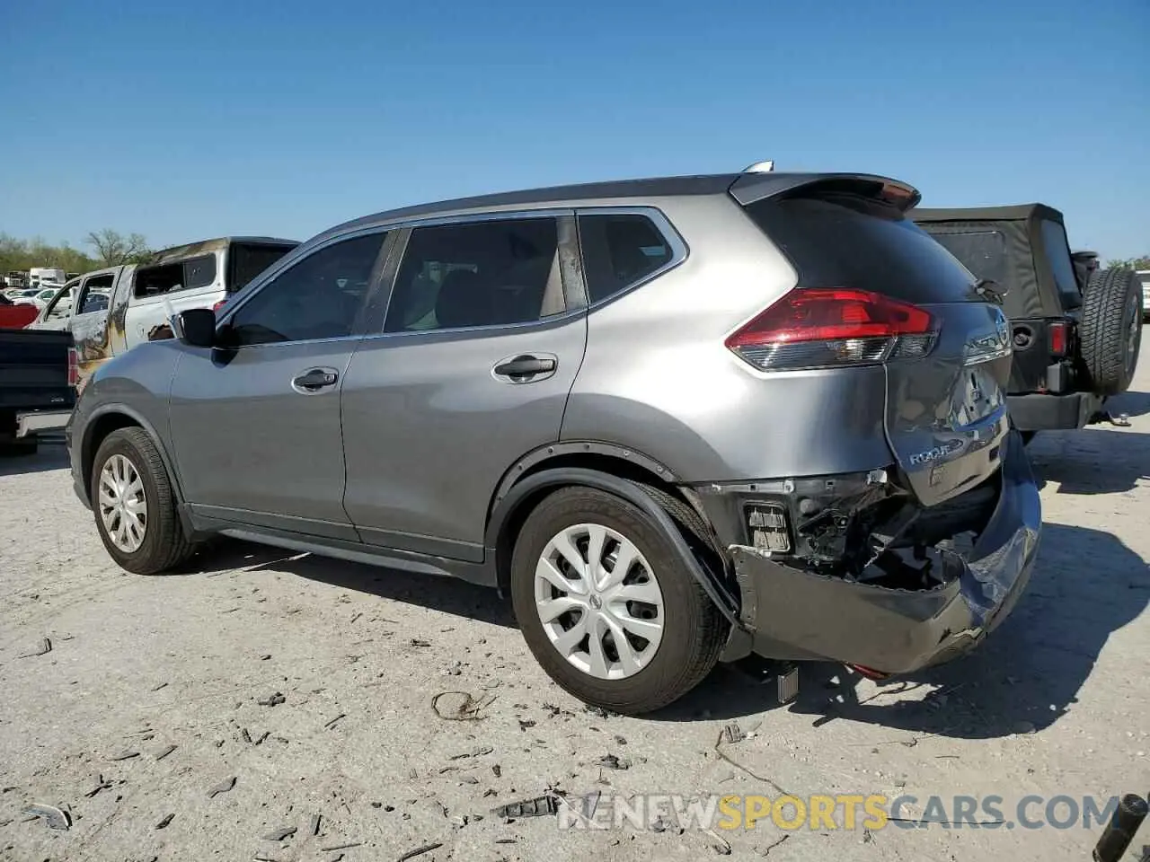 2 Photograph of a damaged car KNMAT2MV8KP560713 NISSAN ROGUE 2019