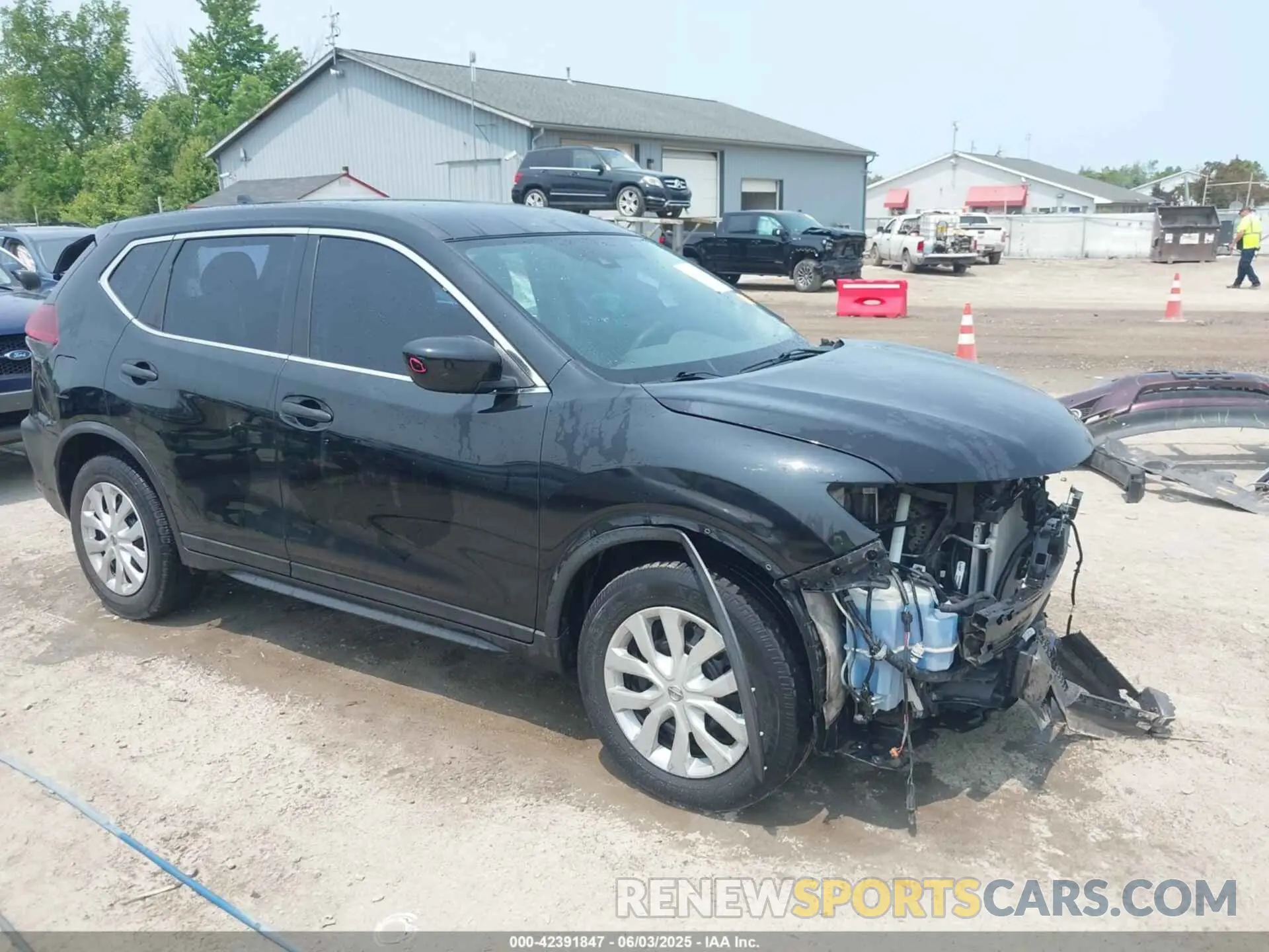 1 Photograph of a damaged car KNMAT2MV9KP518860 NISSAN ROGUE 2019