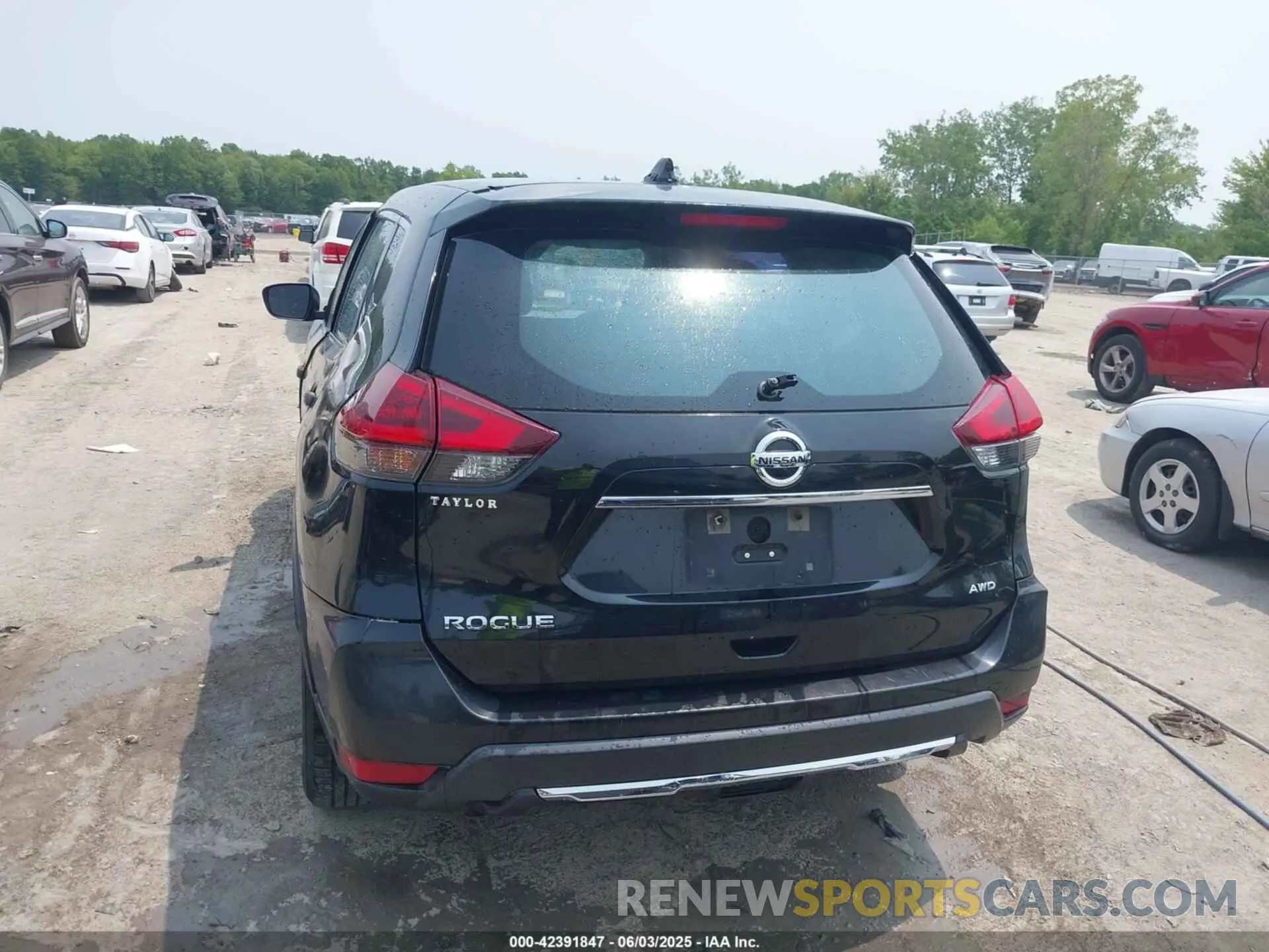 17 Photograph of a damaged car KNMAT2MV9KP518860 NISSAN ROGUE 2019