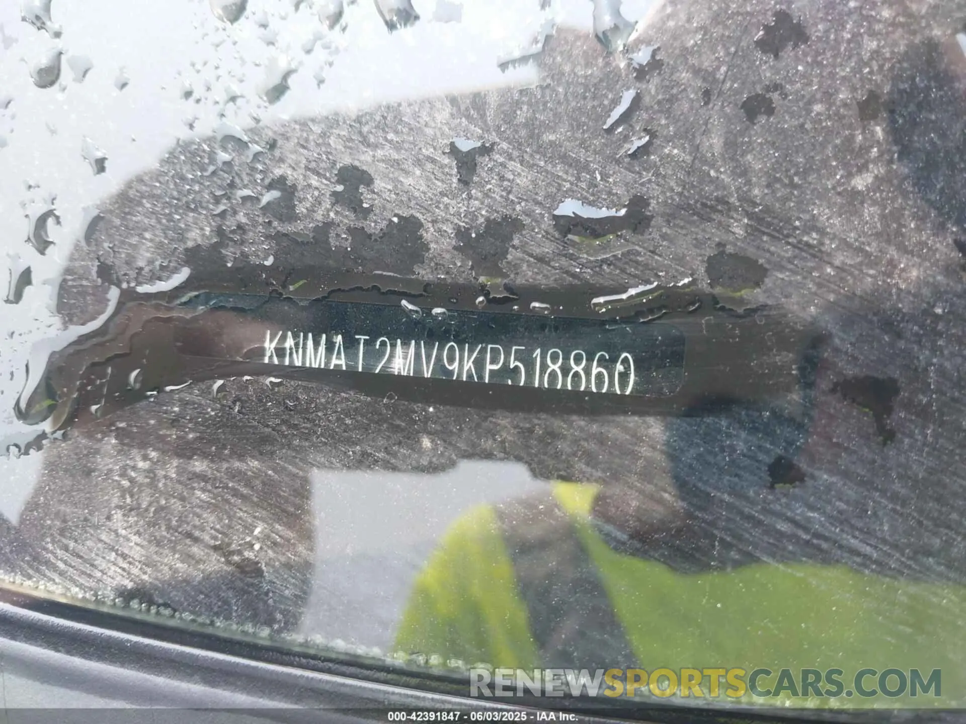 9 Photograph of a damaged car KNMAT2MV9KP518860 NISSAN ROGUE 2019