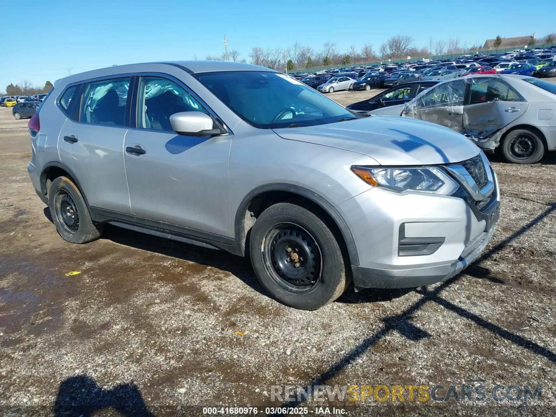 1 Photograph of a damaged car KNMAT2MV9KP528451 NISSAN ROGUE 2019