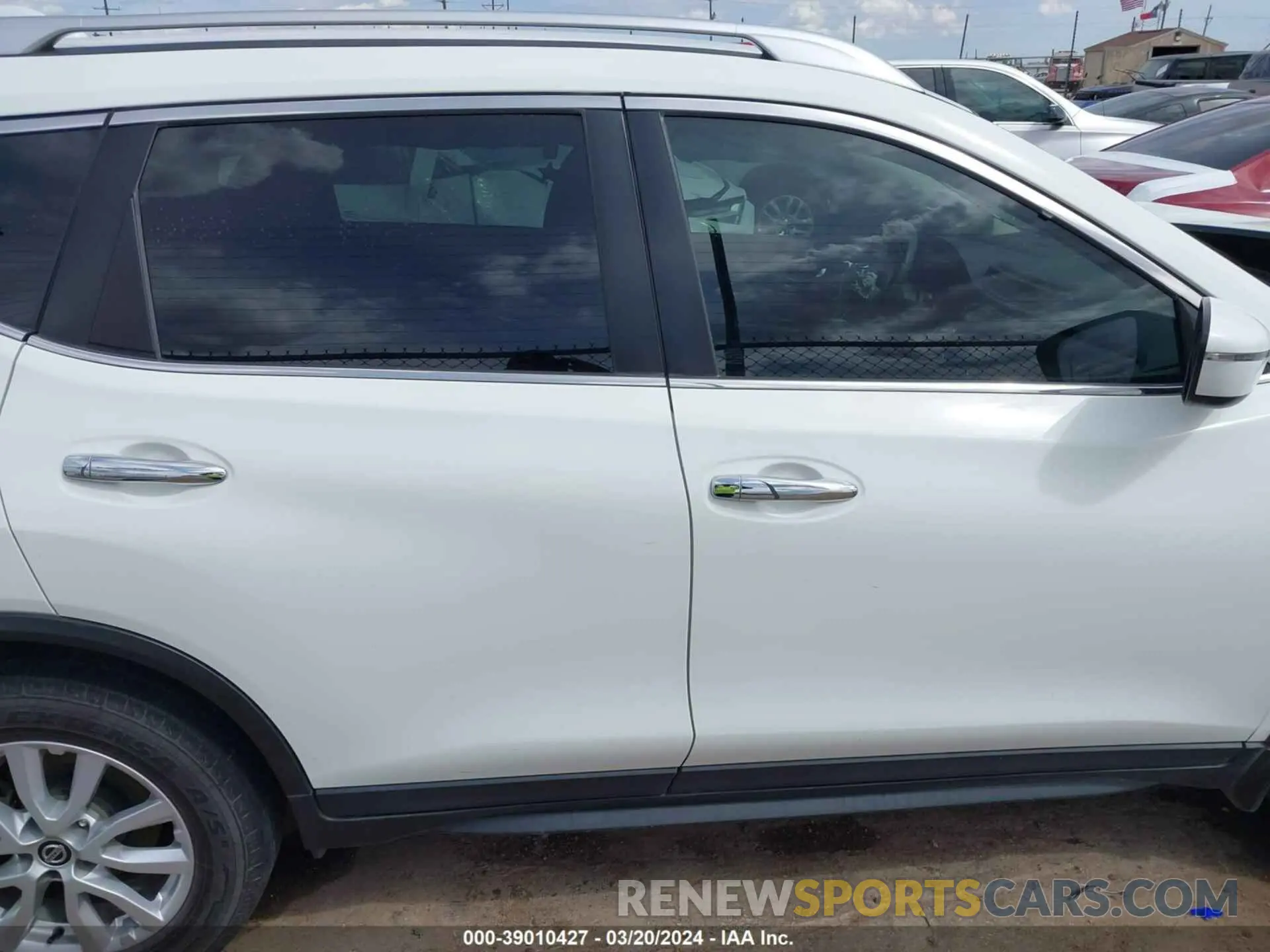 13 Photograph of a damaged car KNMAT2MV9KP550496 NISSAN ROGUE 2019
