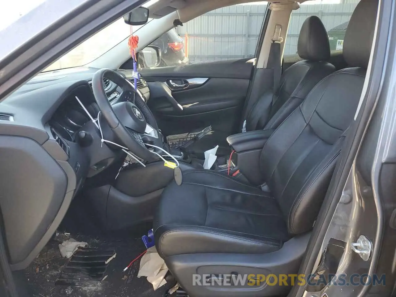 7 Photograph of a damaged car 5N1AT2MT0LC701390 NISSAN ROGUE 2020