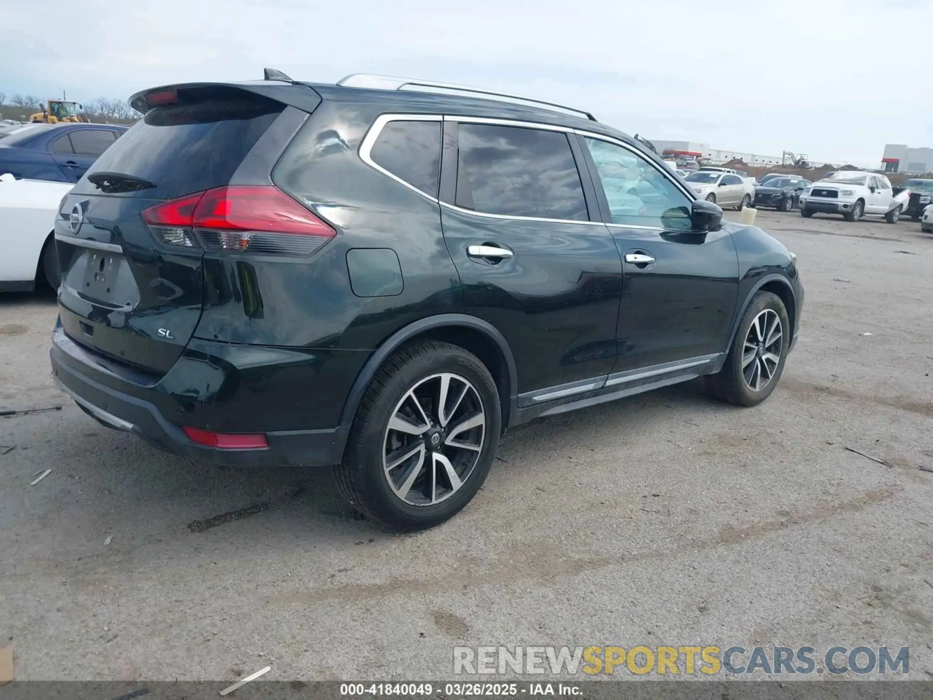 4 Photograph of a damaged car 5N1AT2MT0LC726869 NISSAN ROGUE 2020