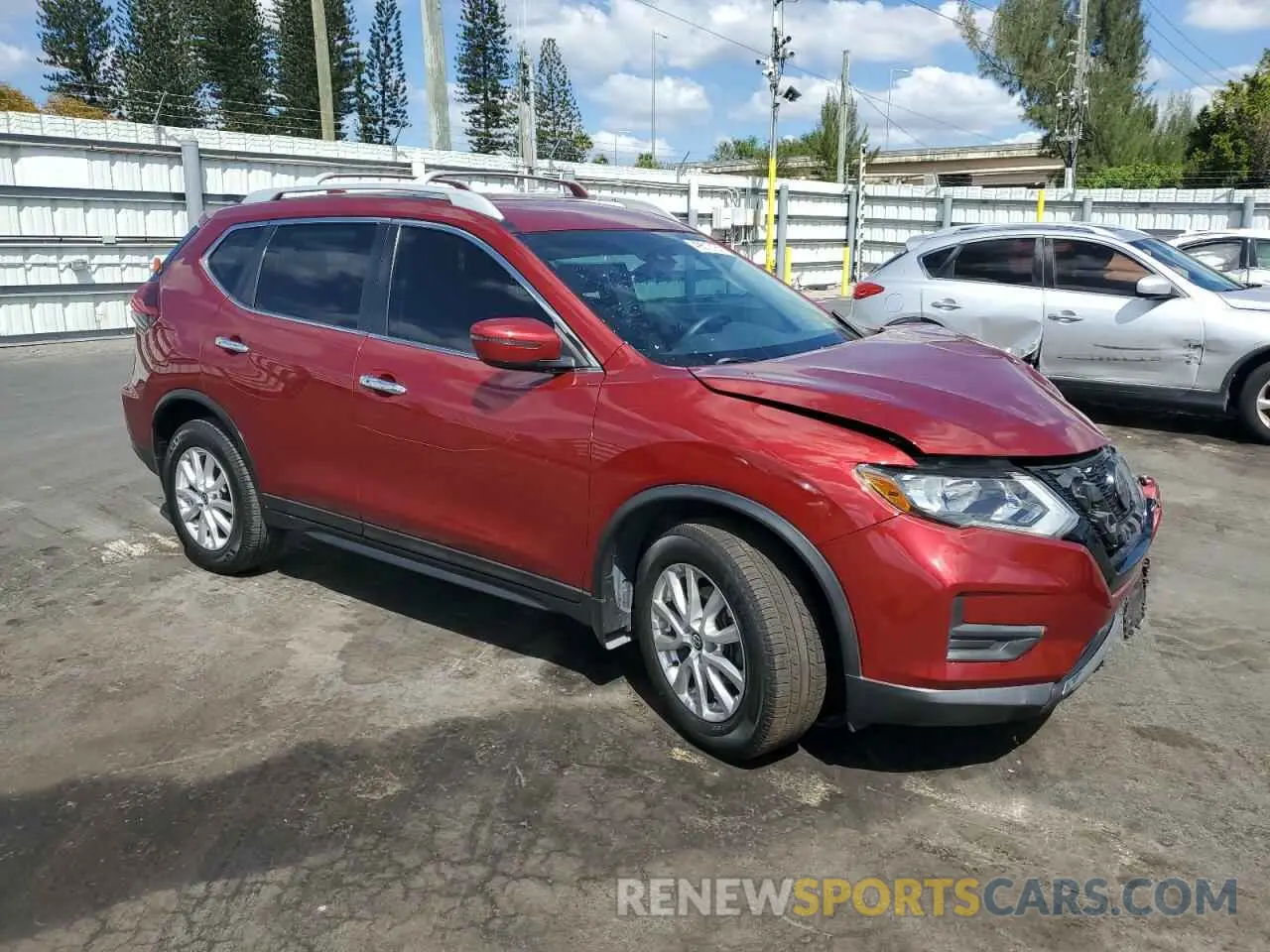 4 Photograph of a damaged car 5N1AT2MT0LC753747 NISSAN ROGUE 2020